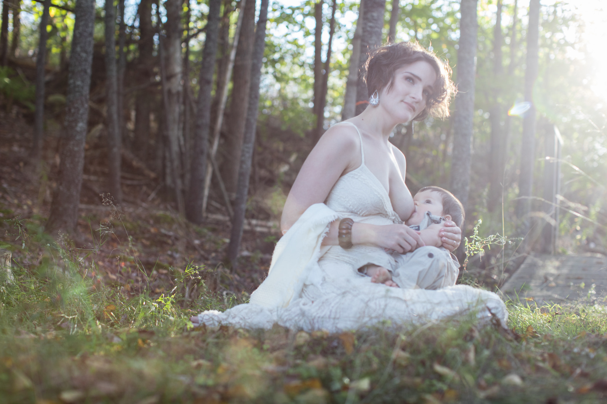 Canon EOS 5DS + Canon EF 50mm F1.2L USM sample photo. Breastfeeding photography