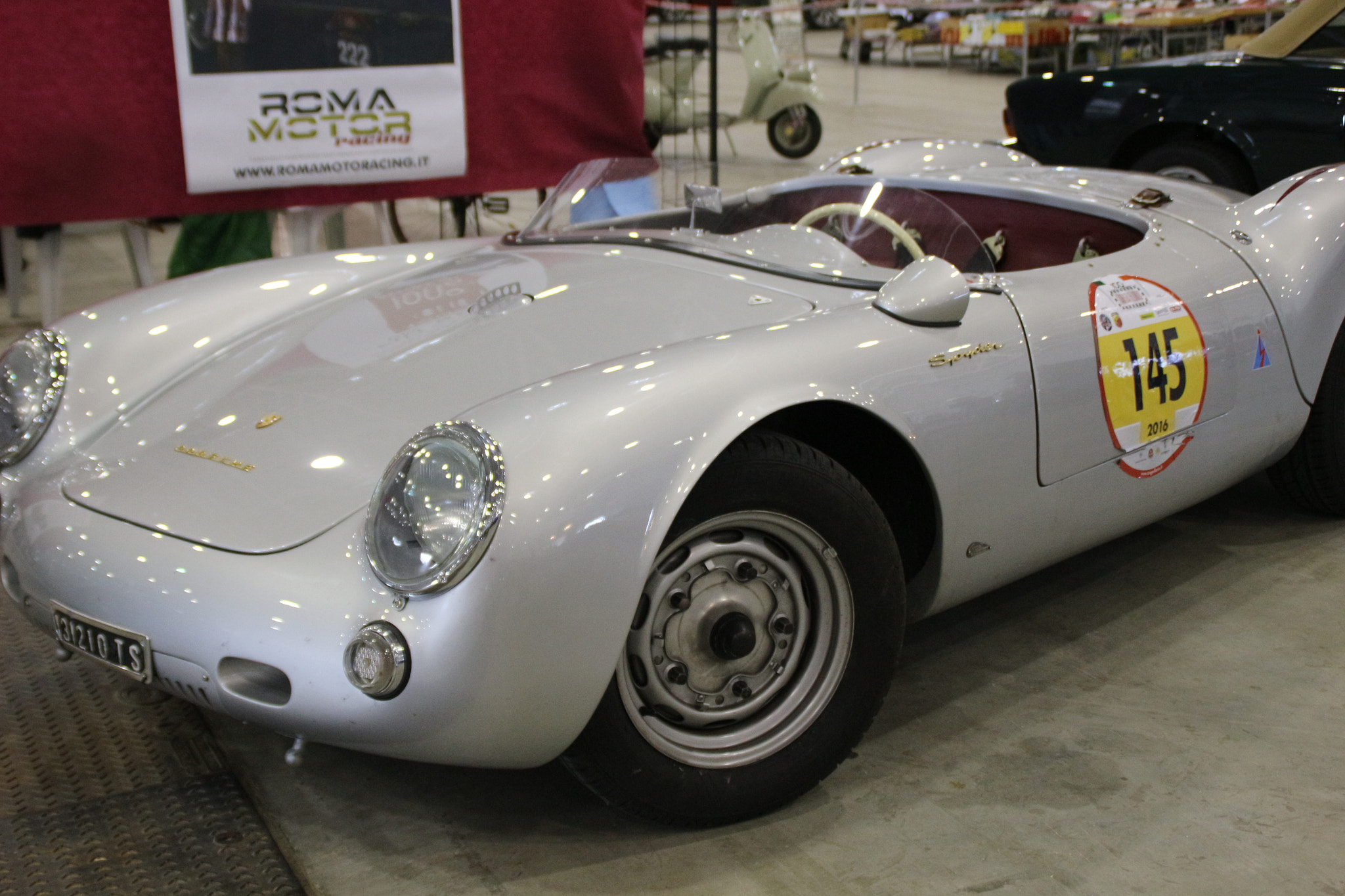 Canon EOS 100D (EOS Rebel SL1 / EOS Kiss X7) sample photo. Roma classic motors photography