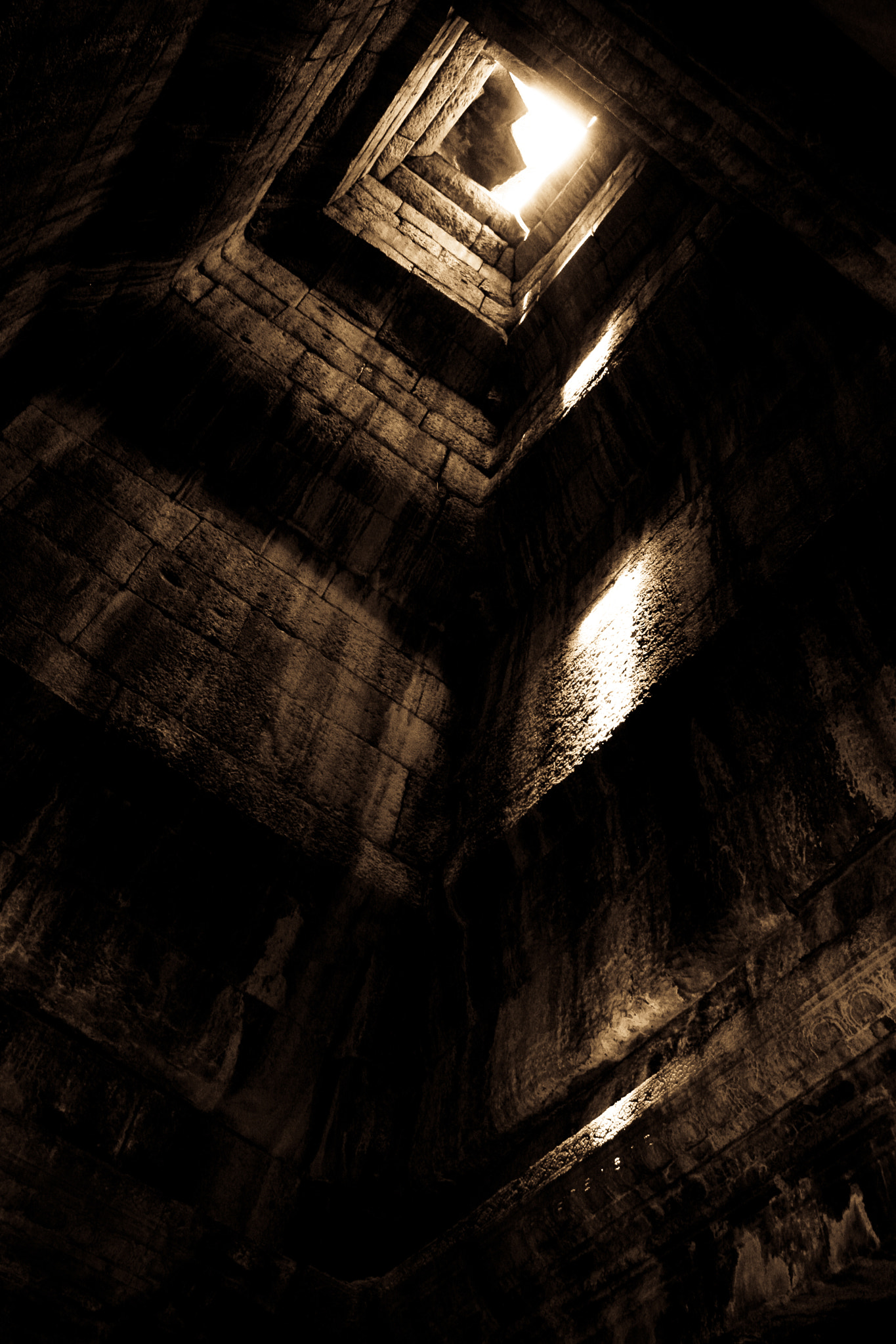 Canon EOS-1D Mark II N sample photo. The temple of light photography