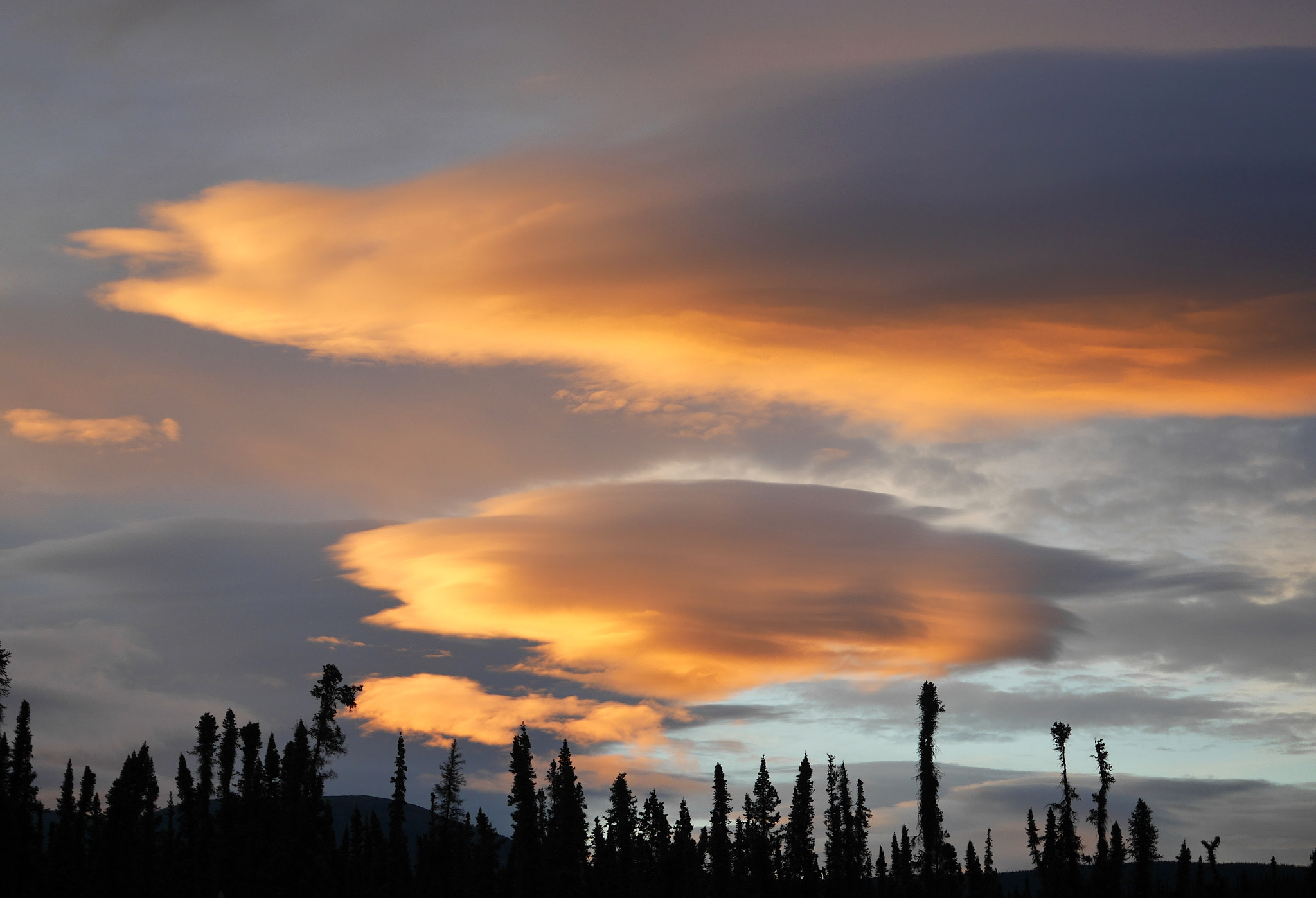 Panasonic Lumix DMC-GX7 sample photo. Lenticular clouds alaska at midnight photography