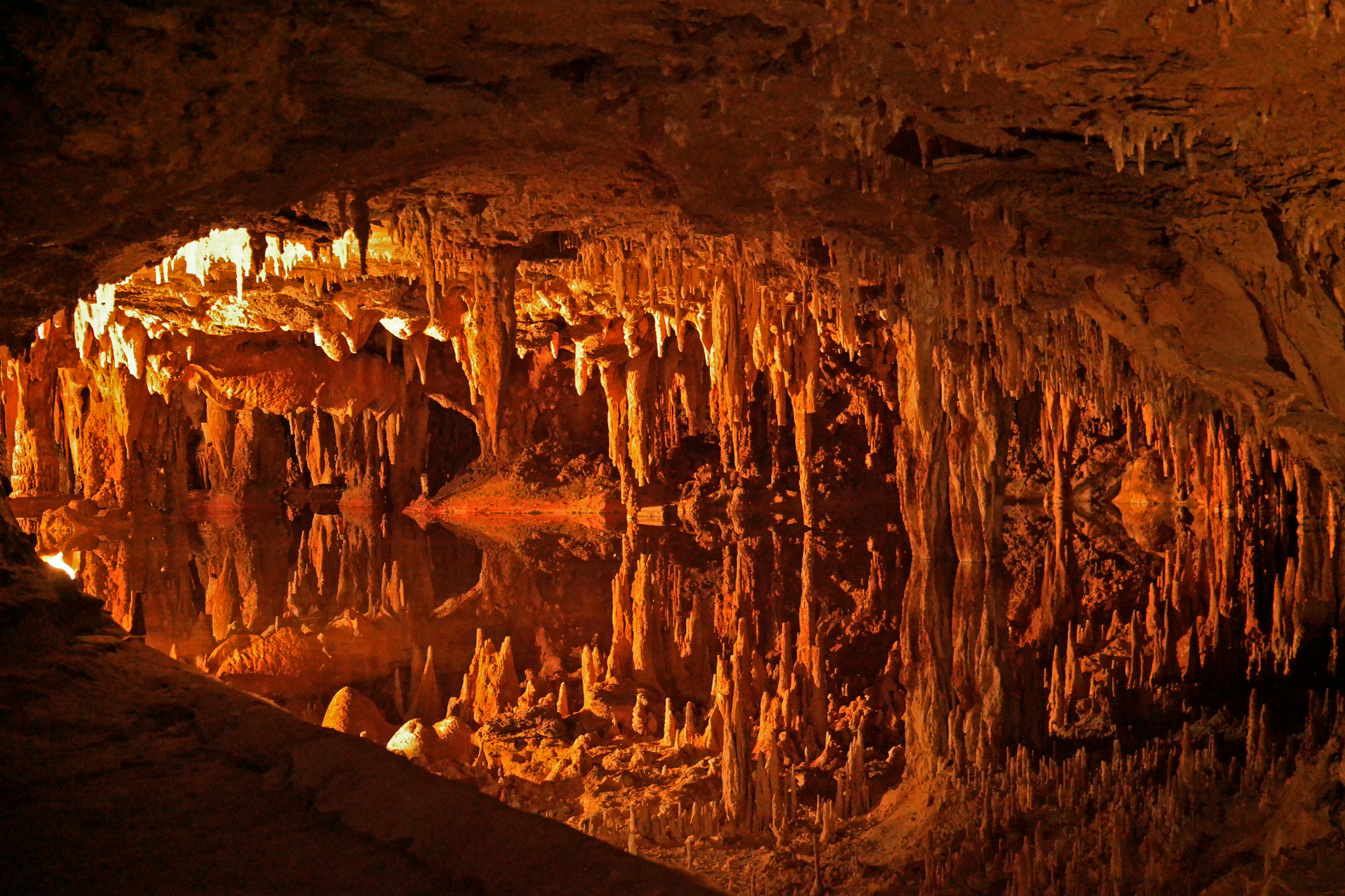 Samsung NX1 + NX 18-200mm F3.5-6.3 sample photo. Luray caverns，virginia photography