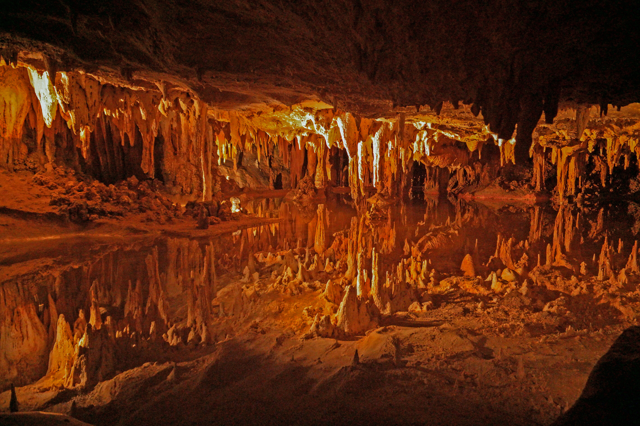 Samsung NX1 + NX 18-200mm F3.5-6.3 sample photo. Luray caverns，virginia photography