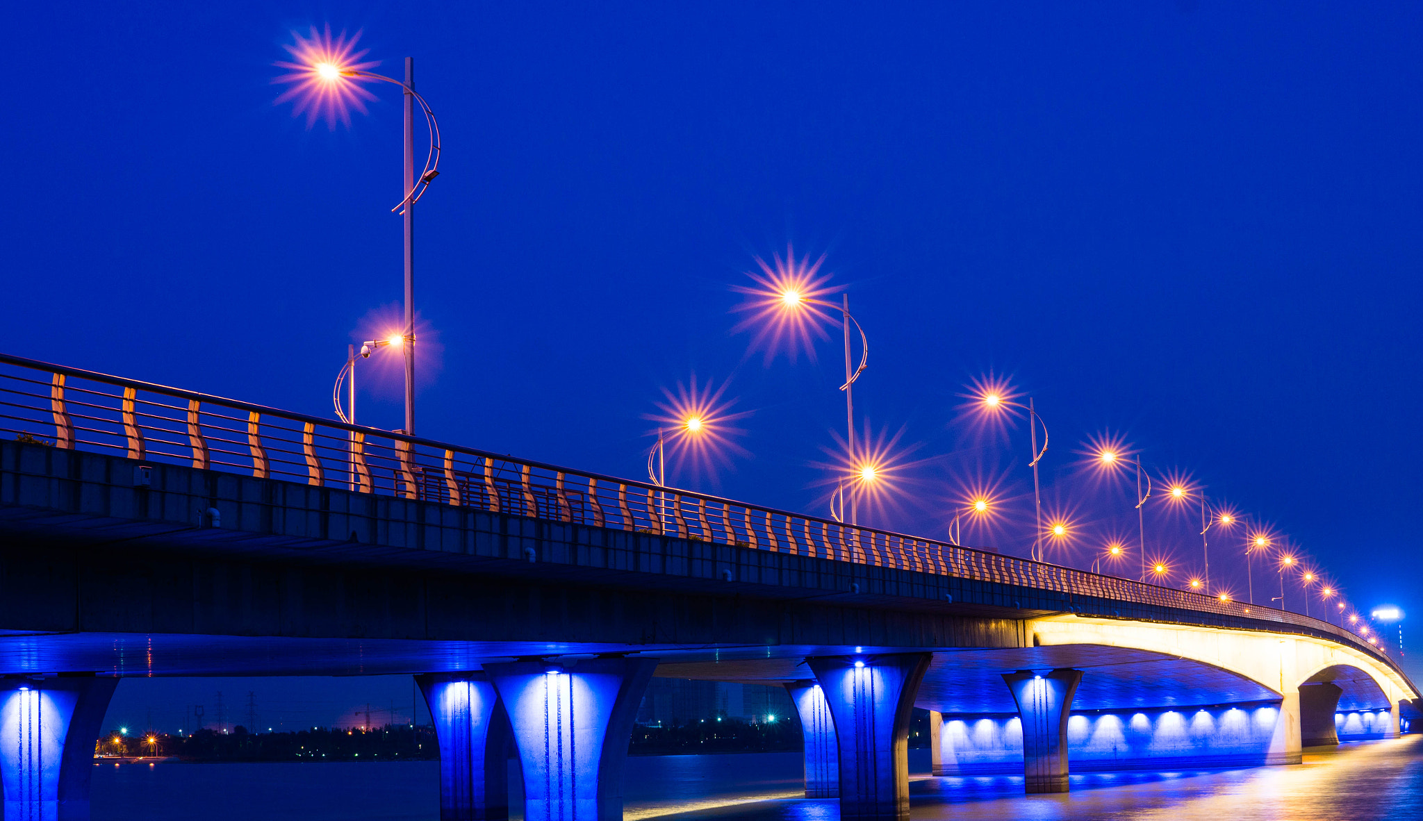 Sony Alpha NEX-7 + Sigma 30mm F1.4 DC DN | C sample photo. Dargon lake bridge photography