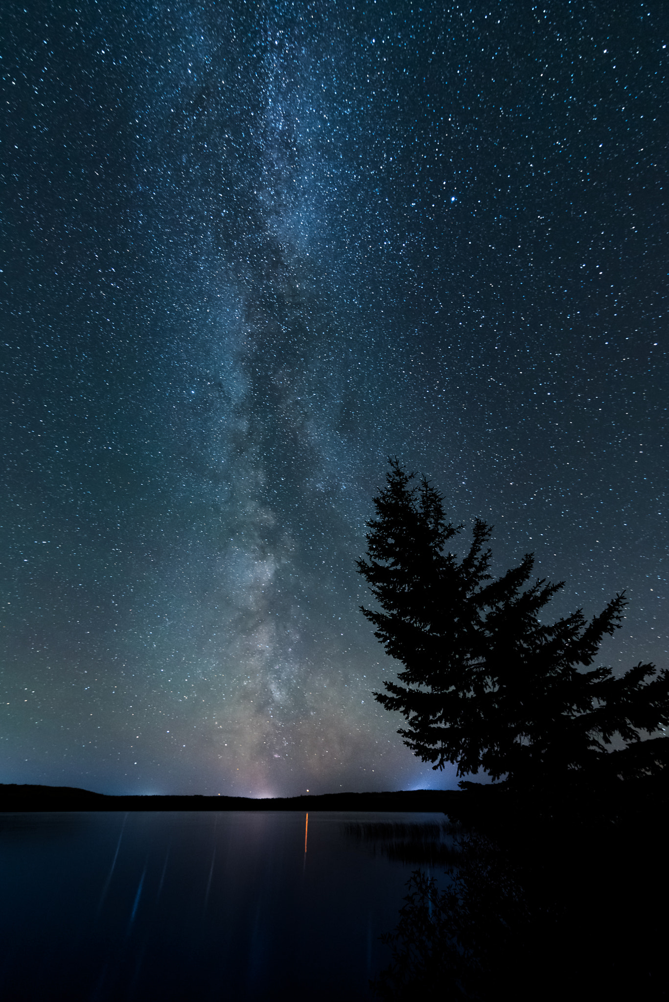 Tokina AT-X 16-28mm F2.8 Pro FX sample photo. Milky way over fickle photography