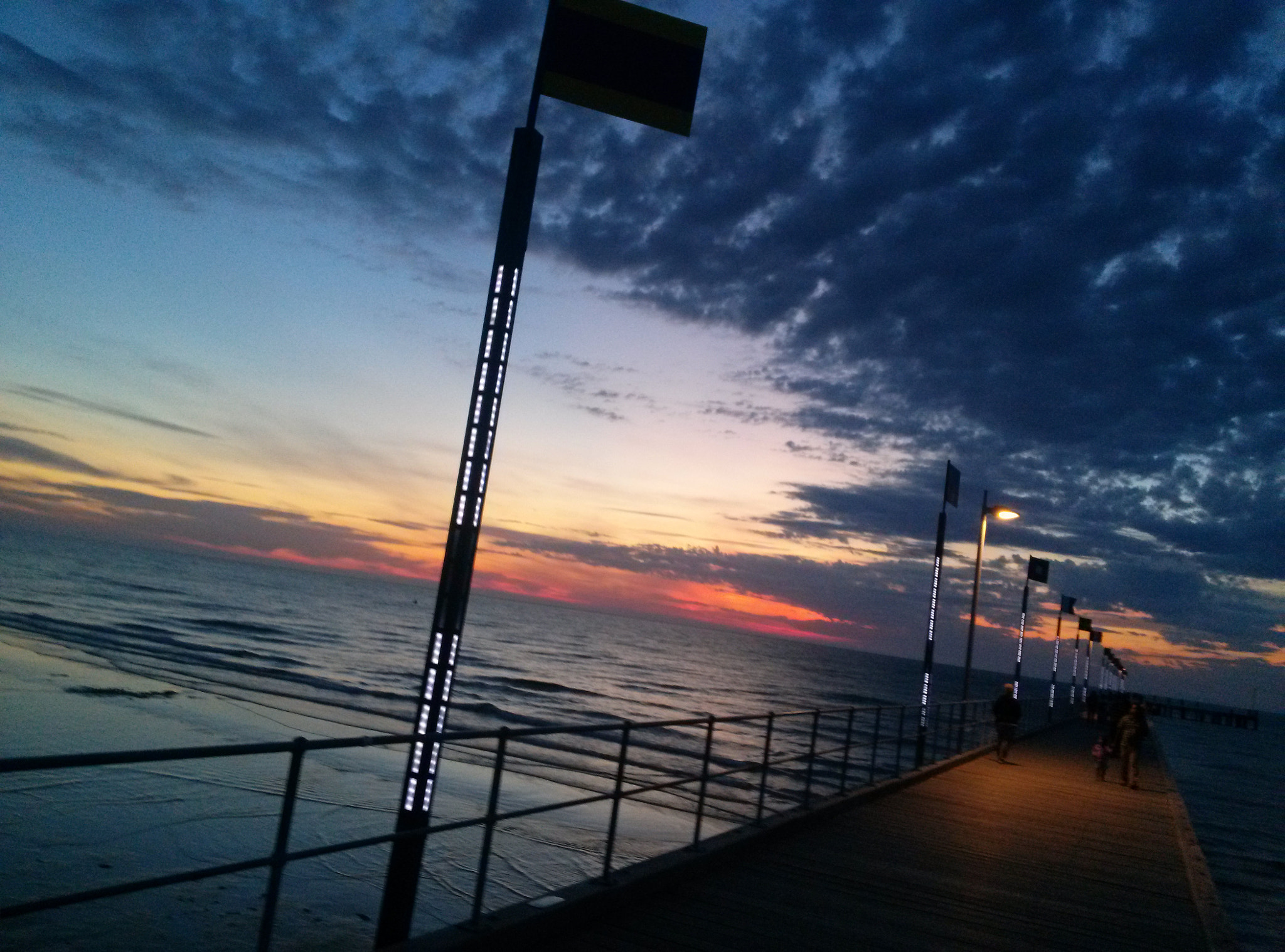 LG Optimus G sample photo. Frankston in a mood photography