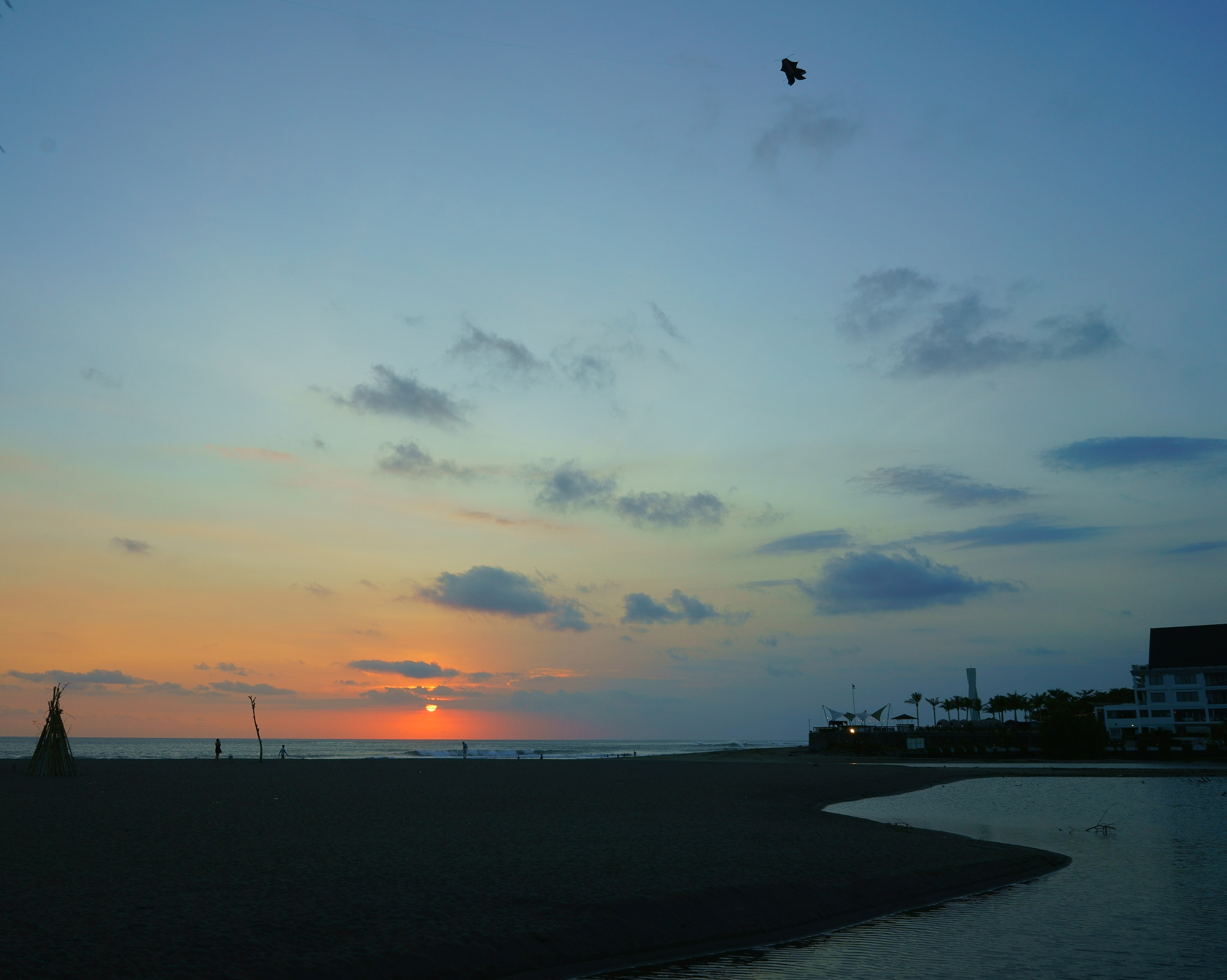Sony FE 28mm F2 sample photo. The lagoon photography