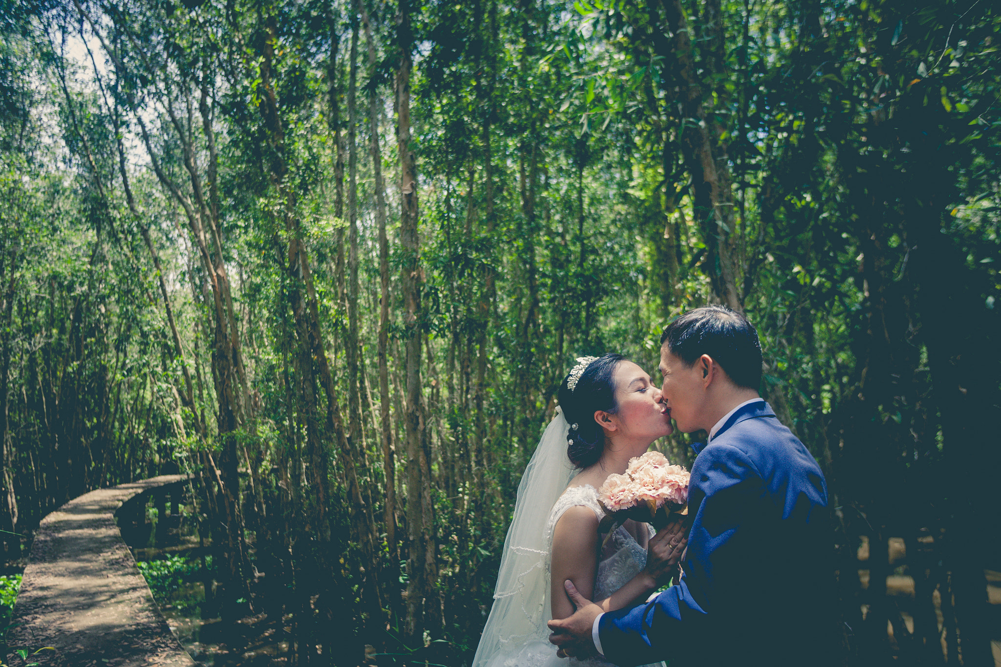 Canon EF 17-35mm f/2.8L sample photo. Img photography