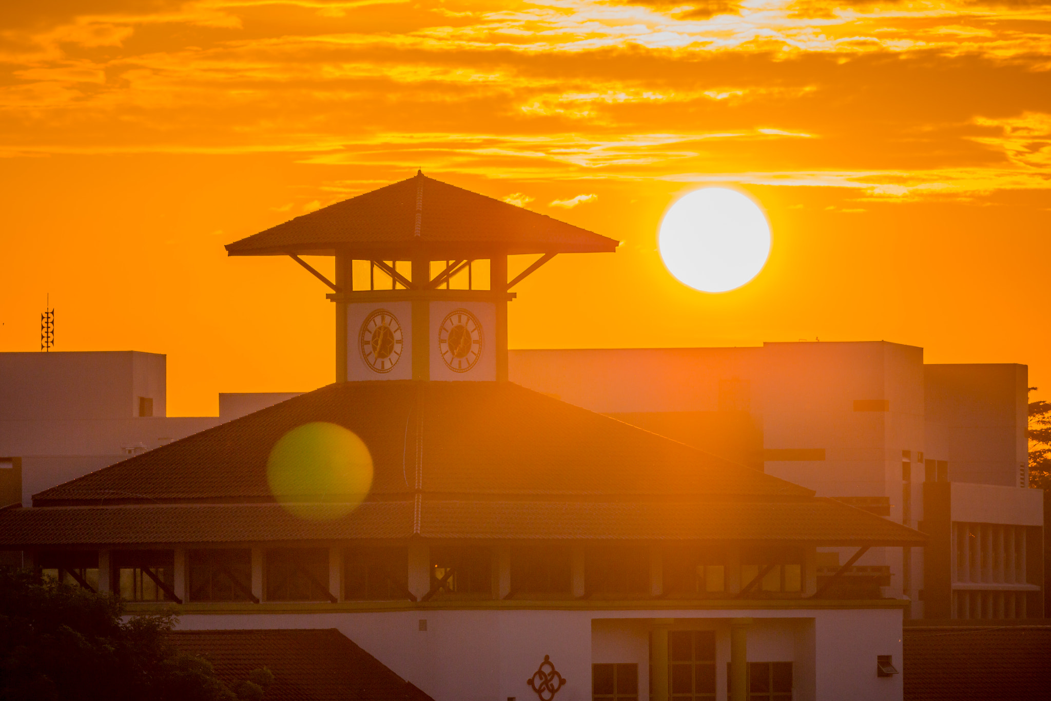 Canon EOS 6D + Canon EF 400mm F5.6L USM sample photo. Golden sunrise photography