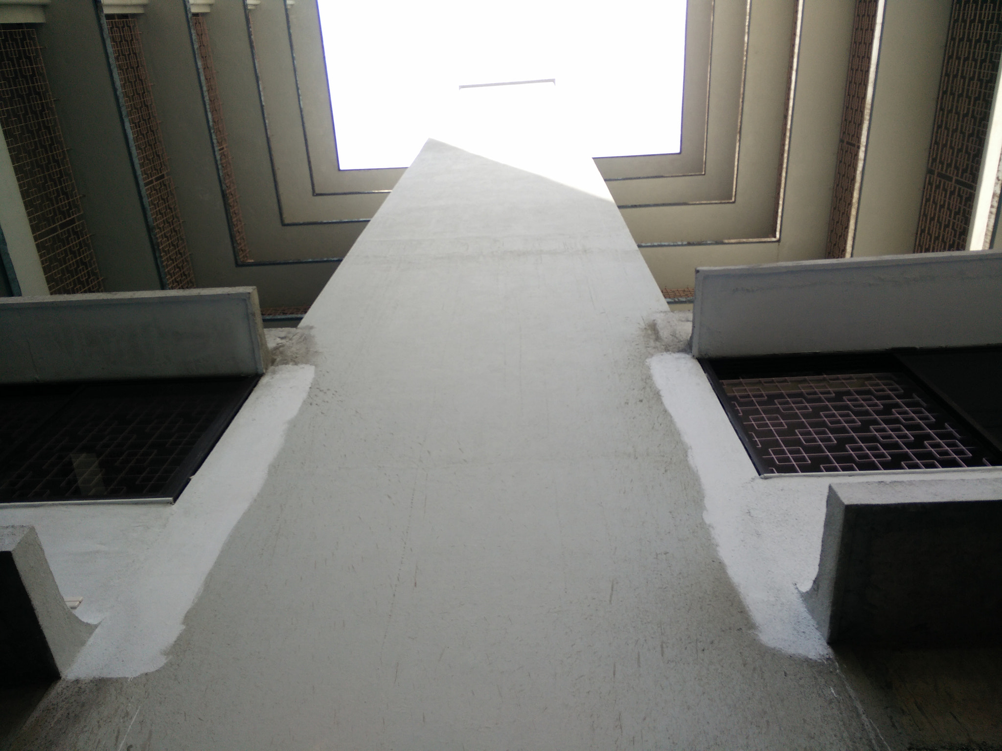 OPPO Find7 sample photo. Builds photography