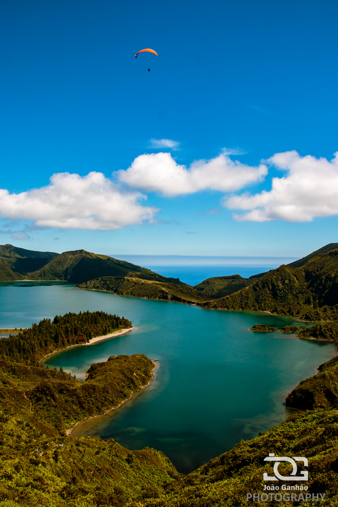 Canon EOS 70D + Tamron AF 18-270mm F3.5-6.3 Di II VC LD Aspherical (IF) MACRO sample photo. Lagoa do fogo photography