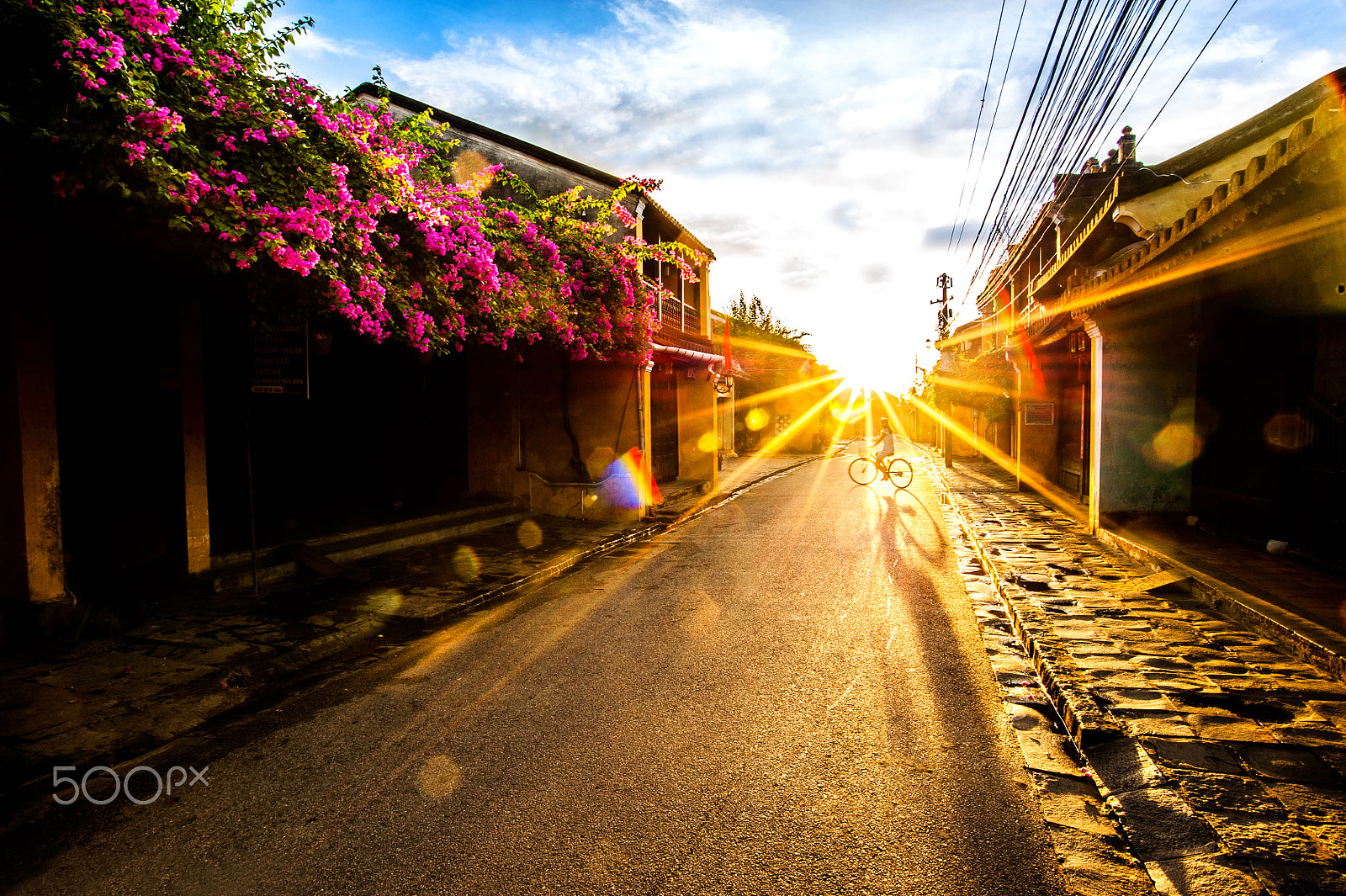 Nikon D700 + Nikon AF-S Nikkor 20mm F1.8G ED sample photo. Good morning hoi an. photography