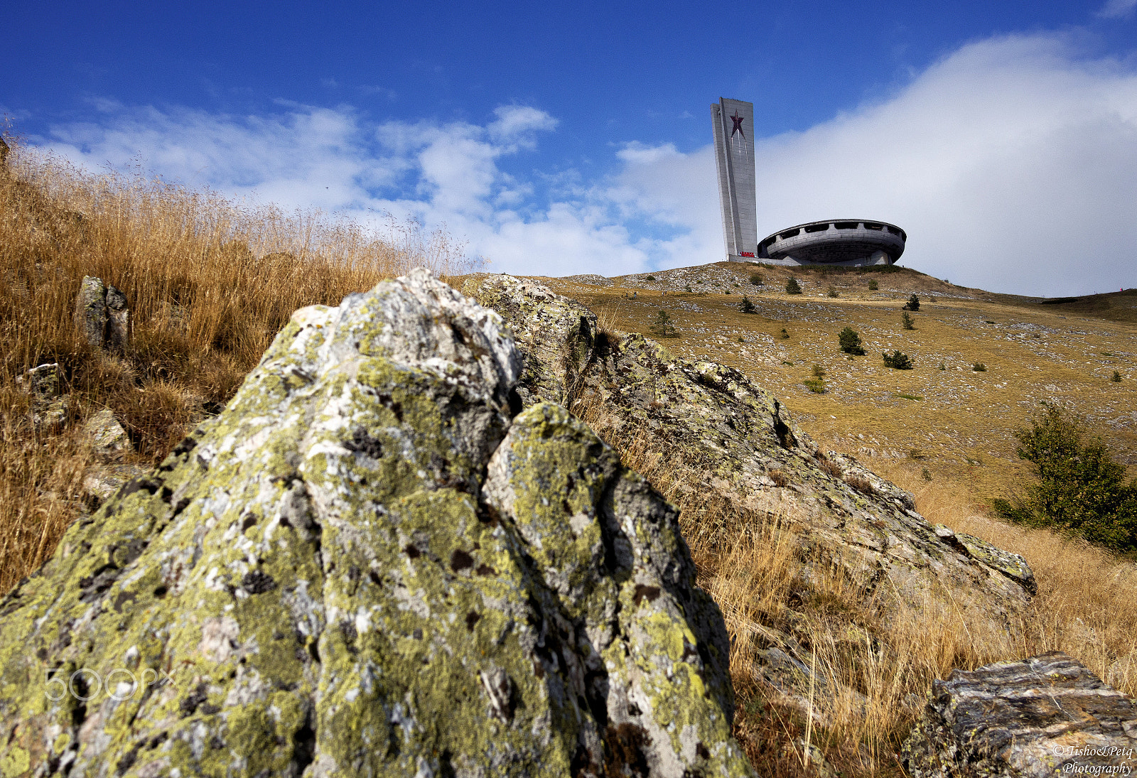 Olympus OM-D E-M5 + LUMIX G 20/F1.7 II sample photo. Buzludzha monument 2 photography