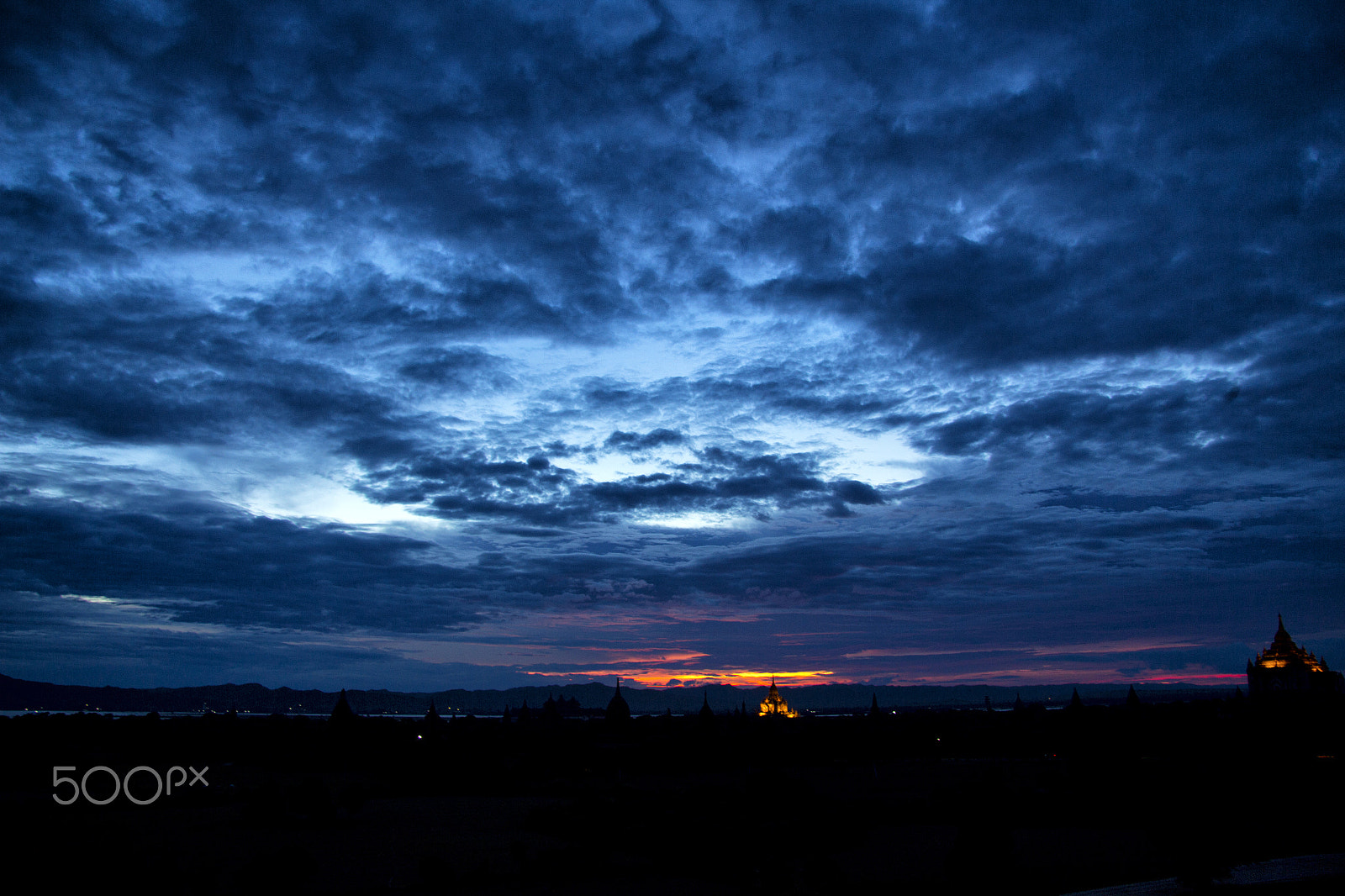 Canon EF-S 17-85mm F4-5.6 IS USM sample photo. Blue sunset photography