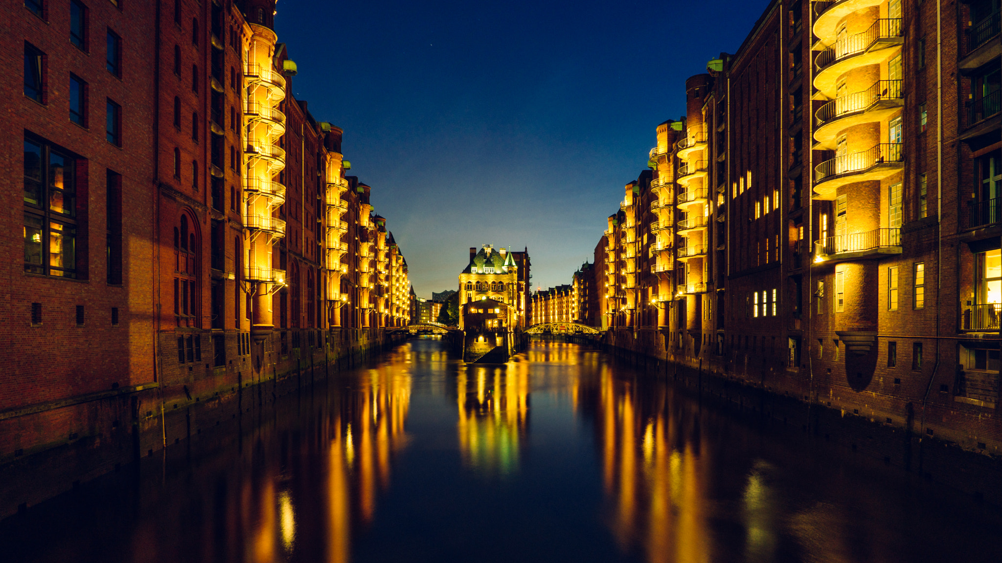 Sony a7 + FE 21mm F2.8 sample photo. Wasserschloss photography