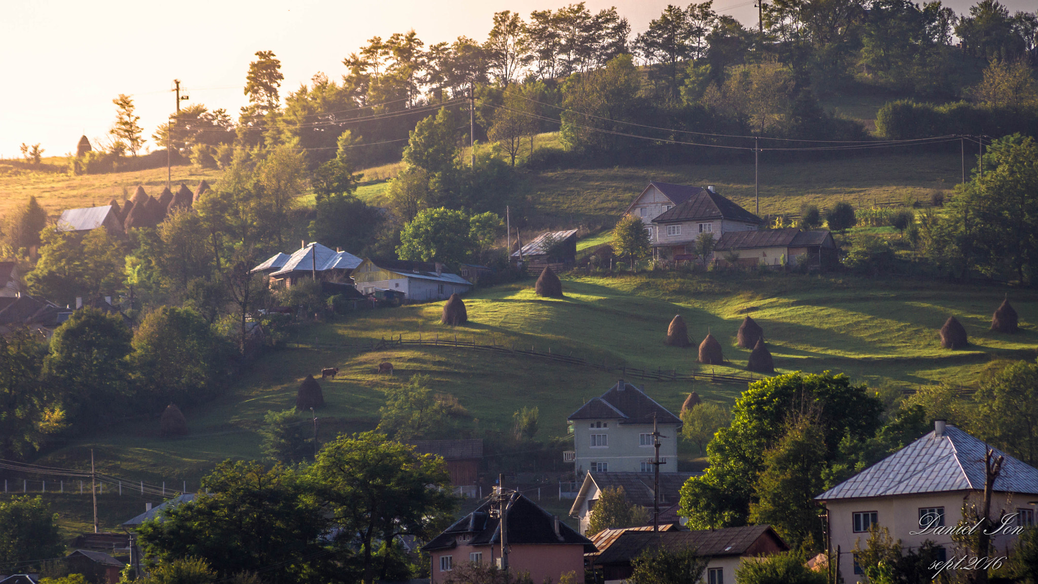 Pentax K-x + smc PENTAX-FA 70-200mm F4-5.6 sample photo. Vilage photography