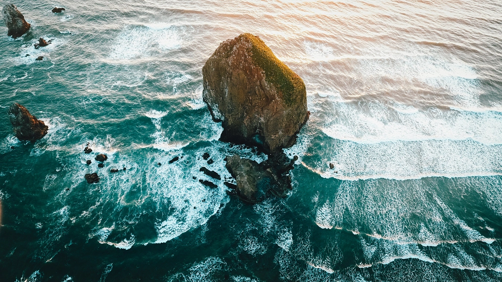 Not your usual Oregon beach picture. by Nick Verbelchuk on 500px.com