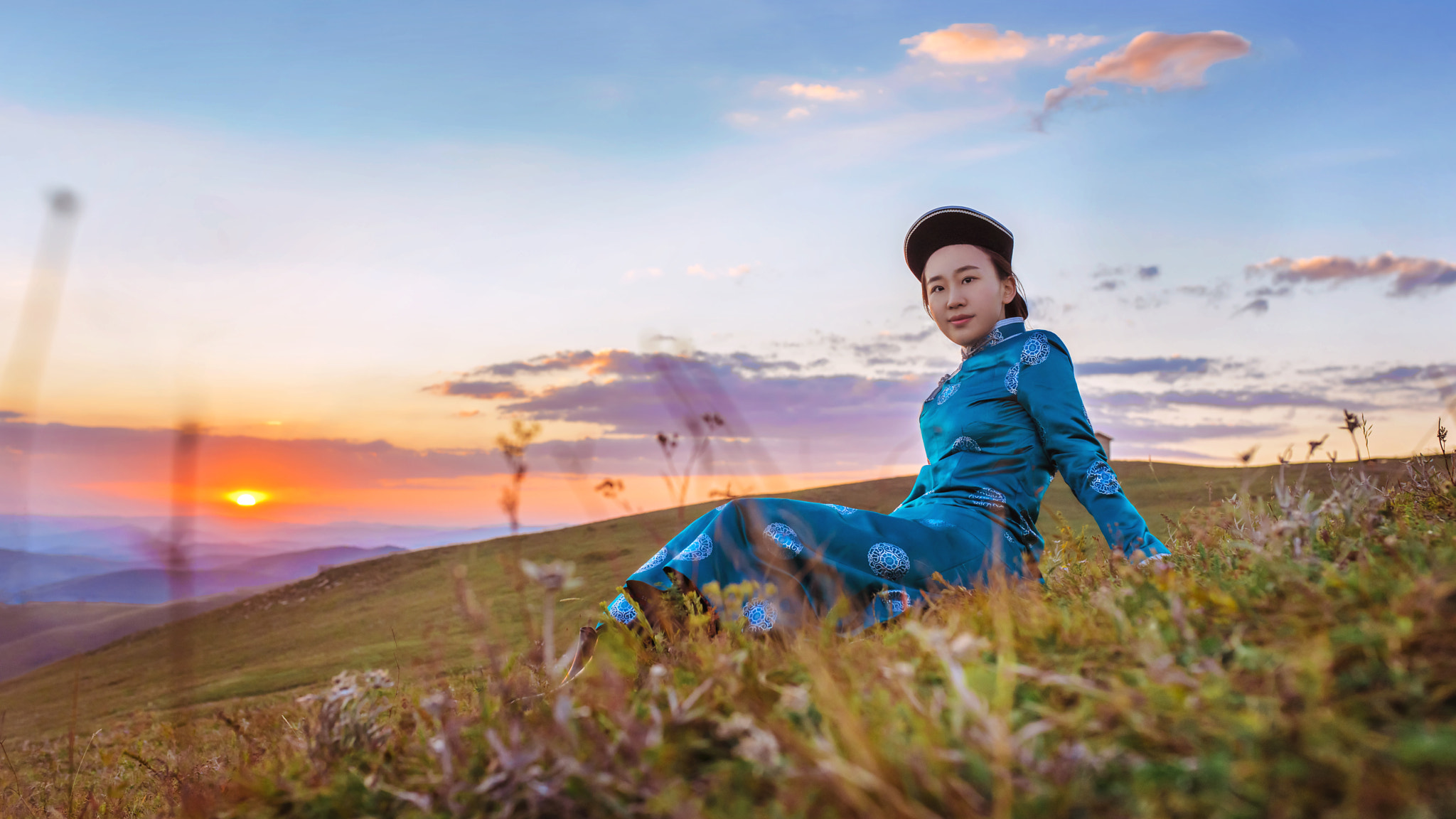 Nikon D800E + Sigma 35mm F1.4 DG HSM Art sample photo. Mongolia girl photography