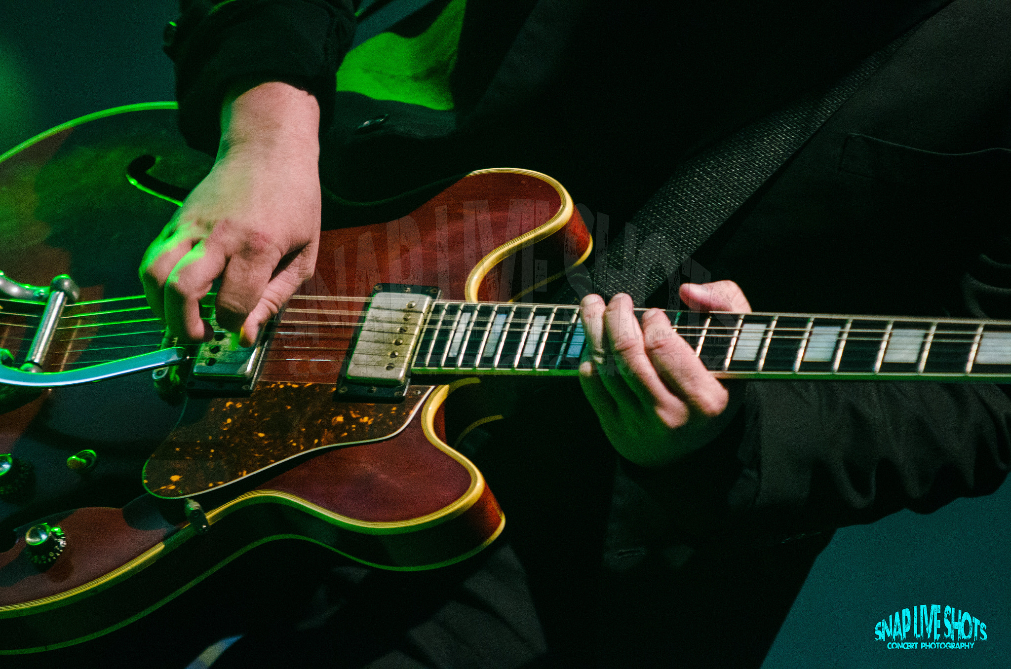 Sigma 70-200mm F2.8 EX DG Macro HSM II sample photo. Suede @ primavera sound 2016 photography