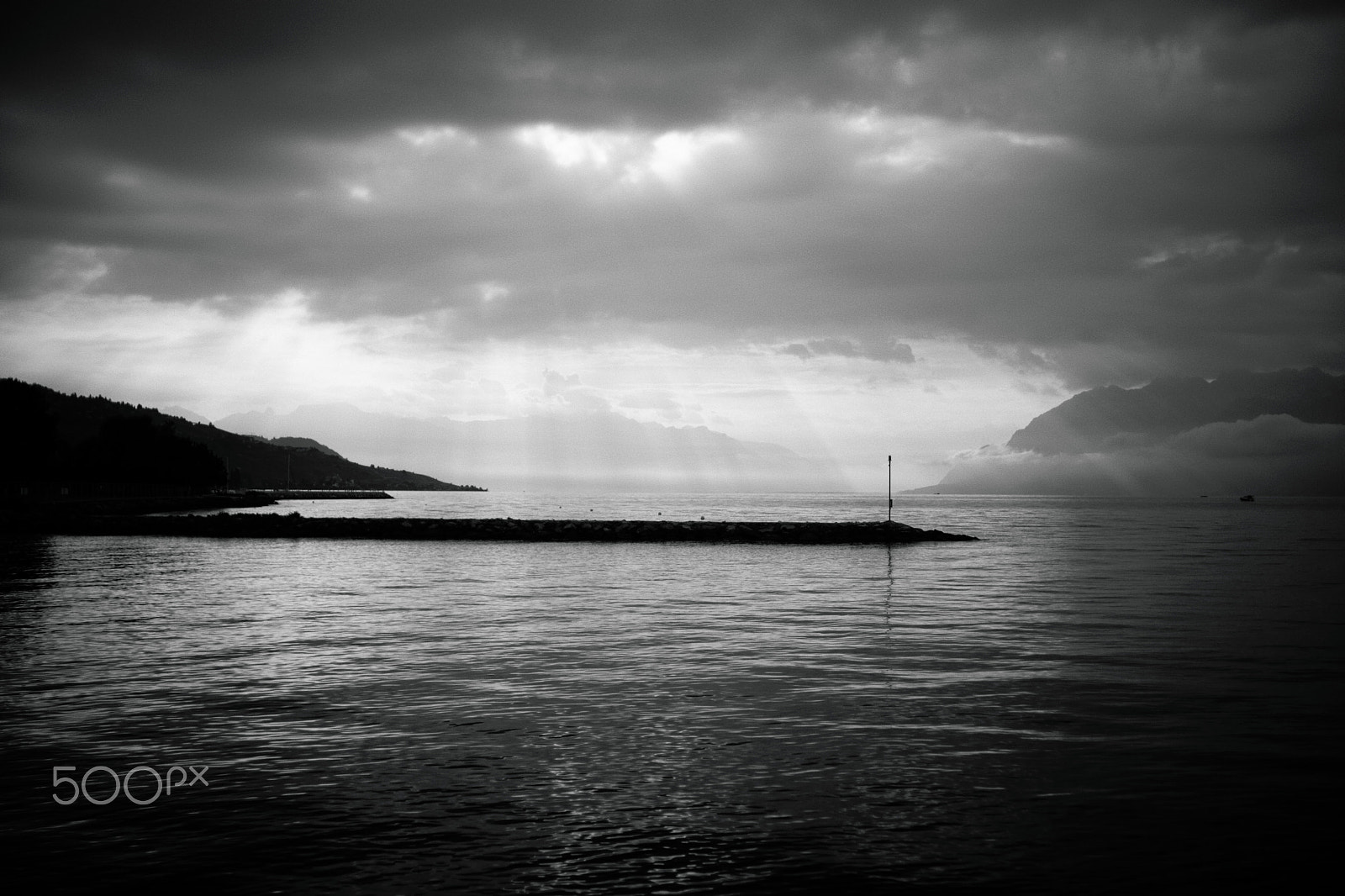 Sony a99 II + Sony 35mm F1.4 G sample photo. Lac léman photography