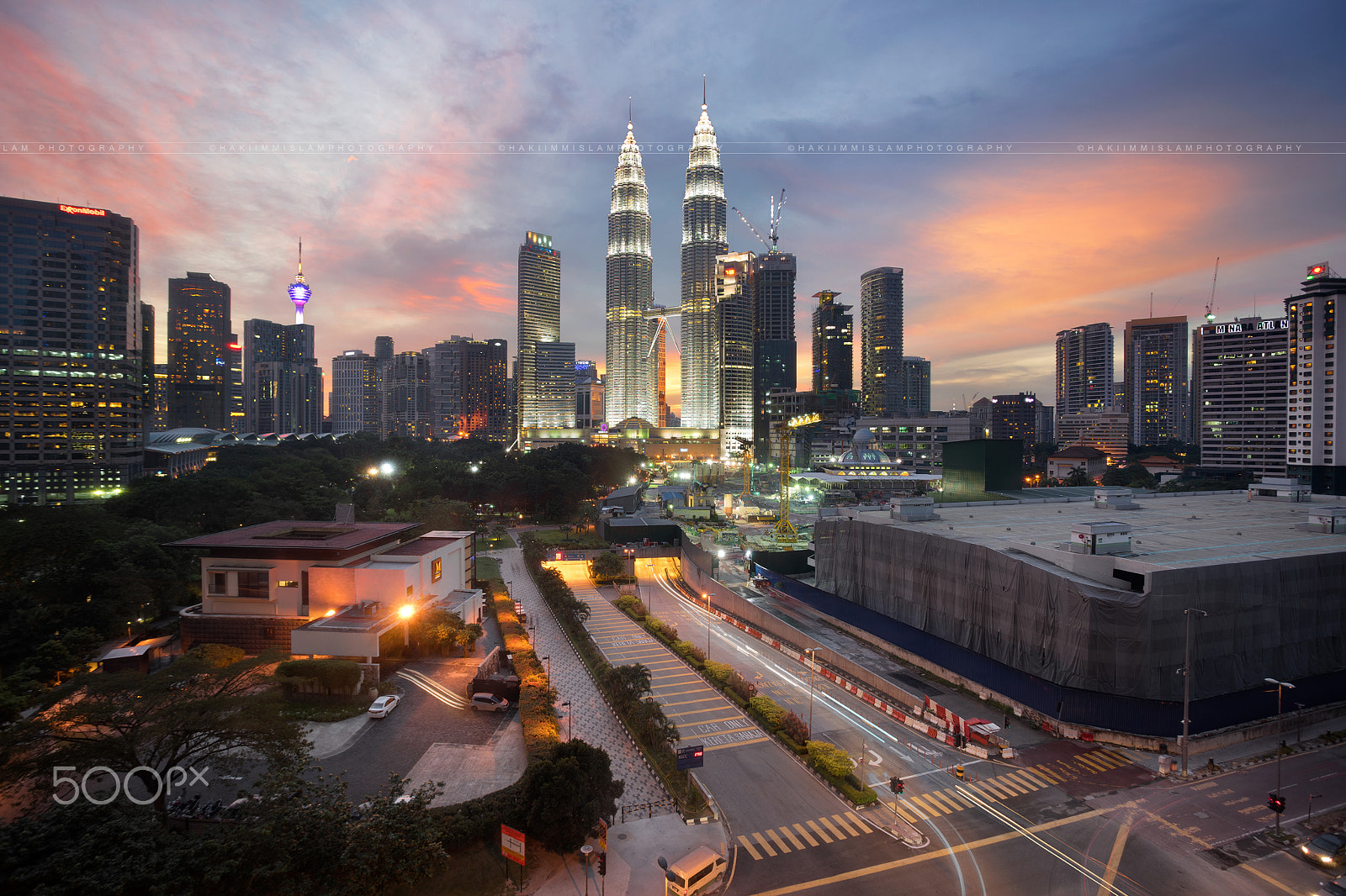 Sony a7 + Canon EF 17-40mm F4L USM sample photo. A fine day at kuala lumpur city photography