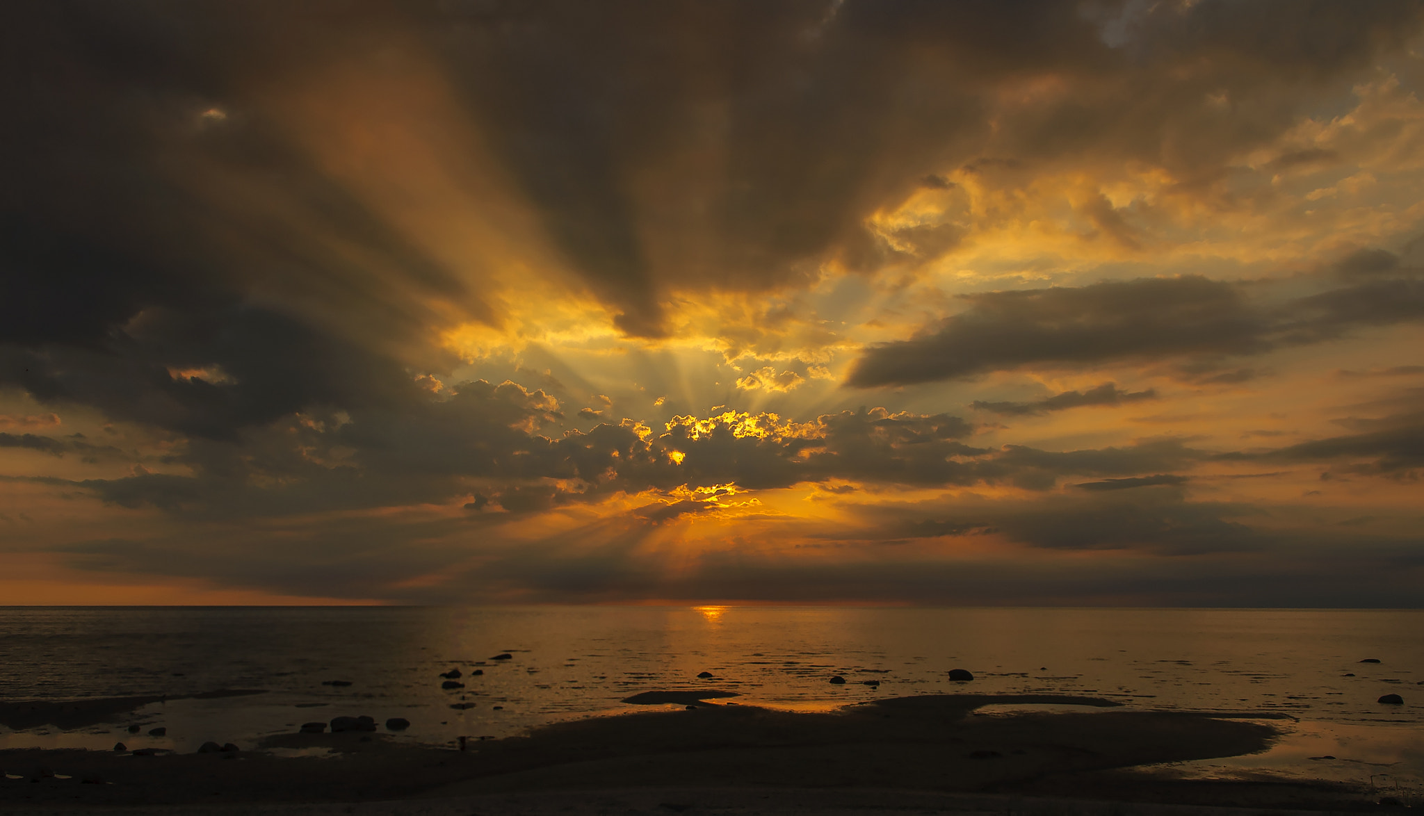 Nikon D70 sample photo. Sunrise on the baltic sea(2) photography