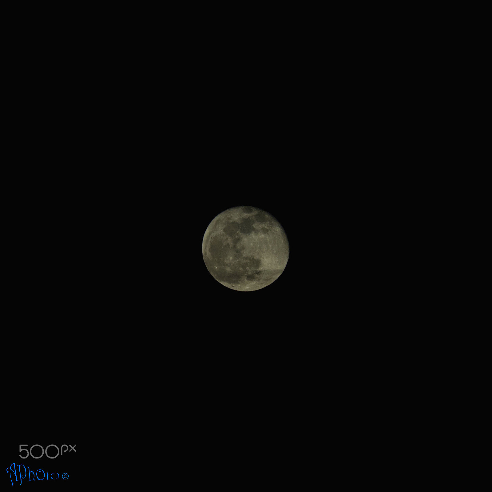Canon EF 70-300mm F4-5.6 IS USM sample photo. Dark side photography