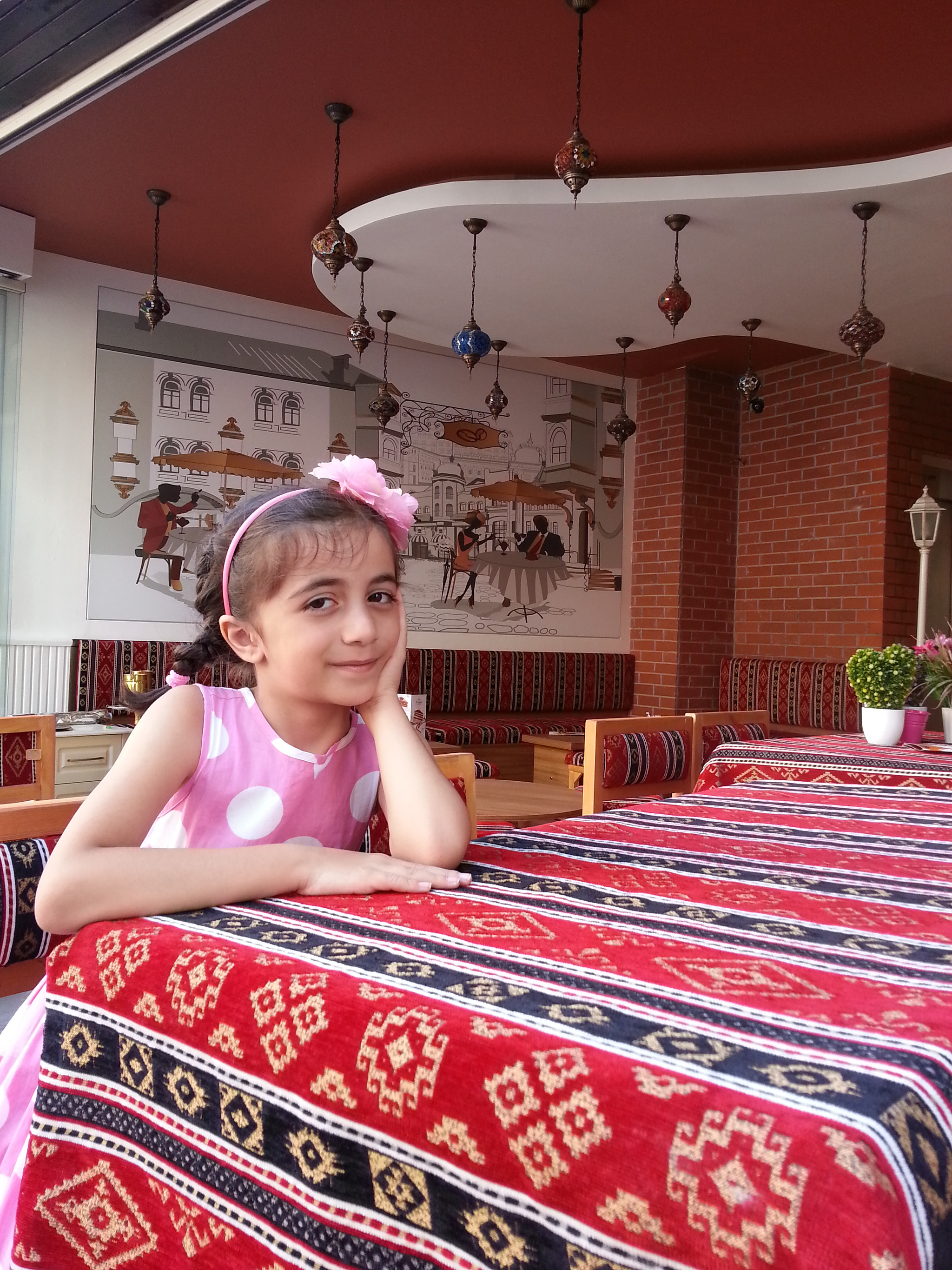 Samsung Galaxy Grand sample photo. Khanim in istanbul photography