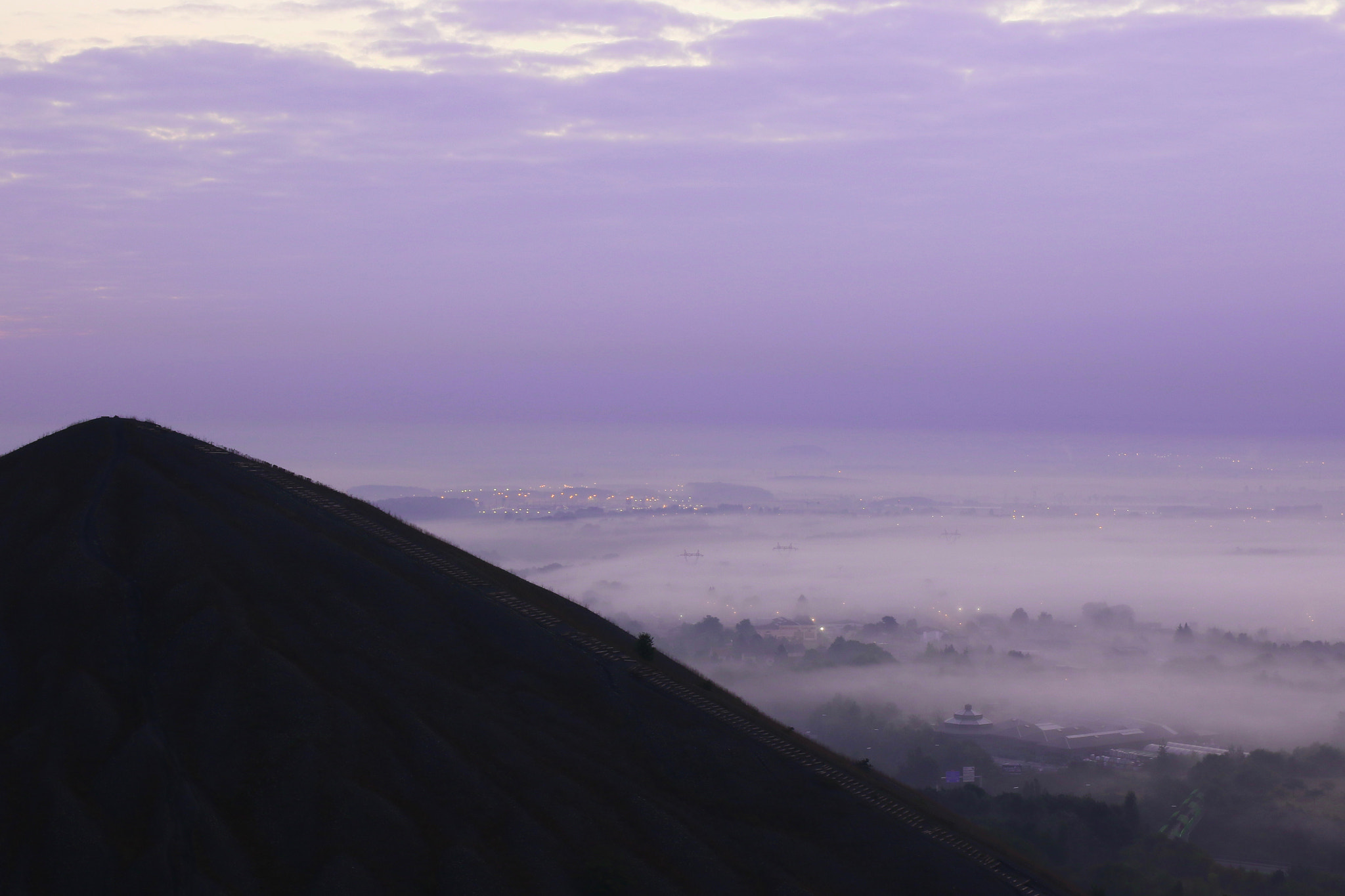 Sigma 17-70mm F2.8-4 DC Macro OS HSM sample photo. #terril #loos-en-gohelle #haut-de-france photography