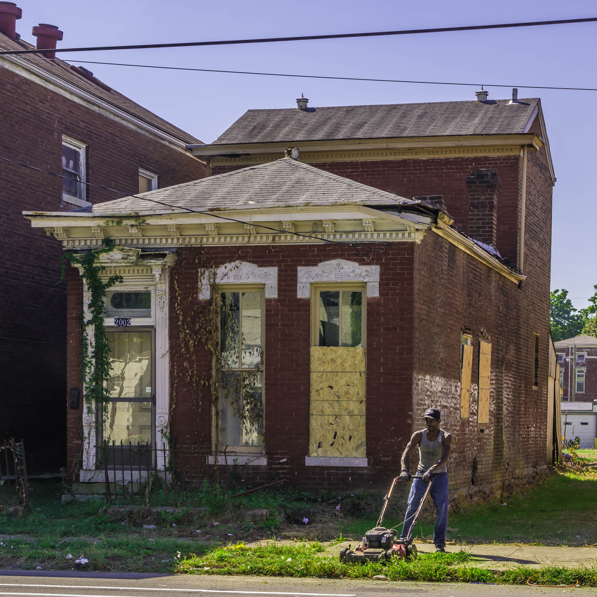 Nikon D7100 + AF Zoom-Nikkor 24-120mm f/3.5-5.6D IF sample photo. Shotgun house photography