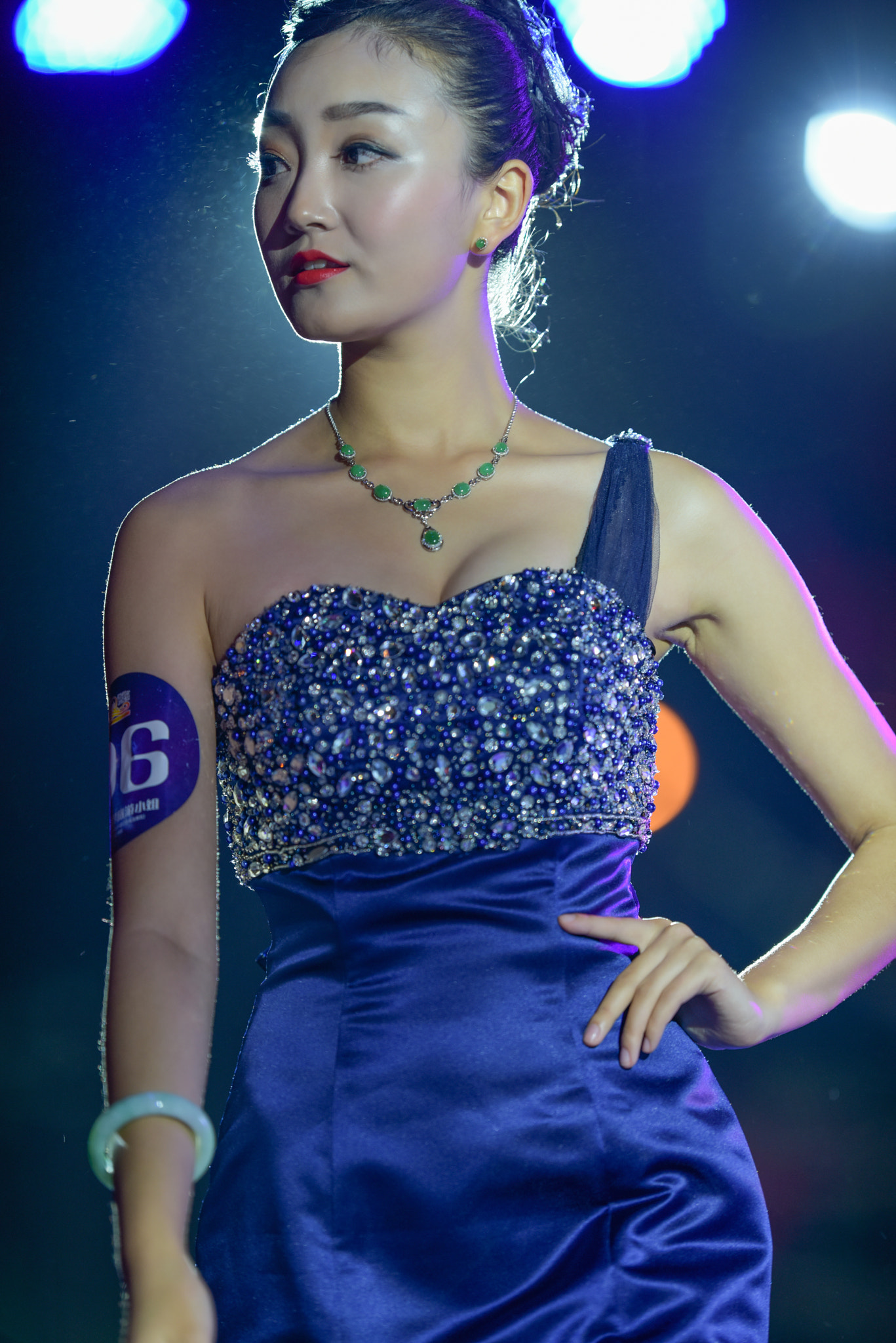 Nikon AF-S Nikkor 200mm F2G ED VR II sample photo. 美丽的你 photography