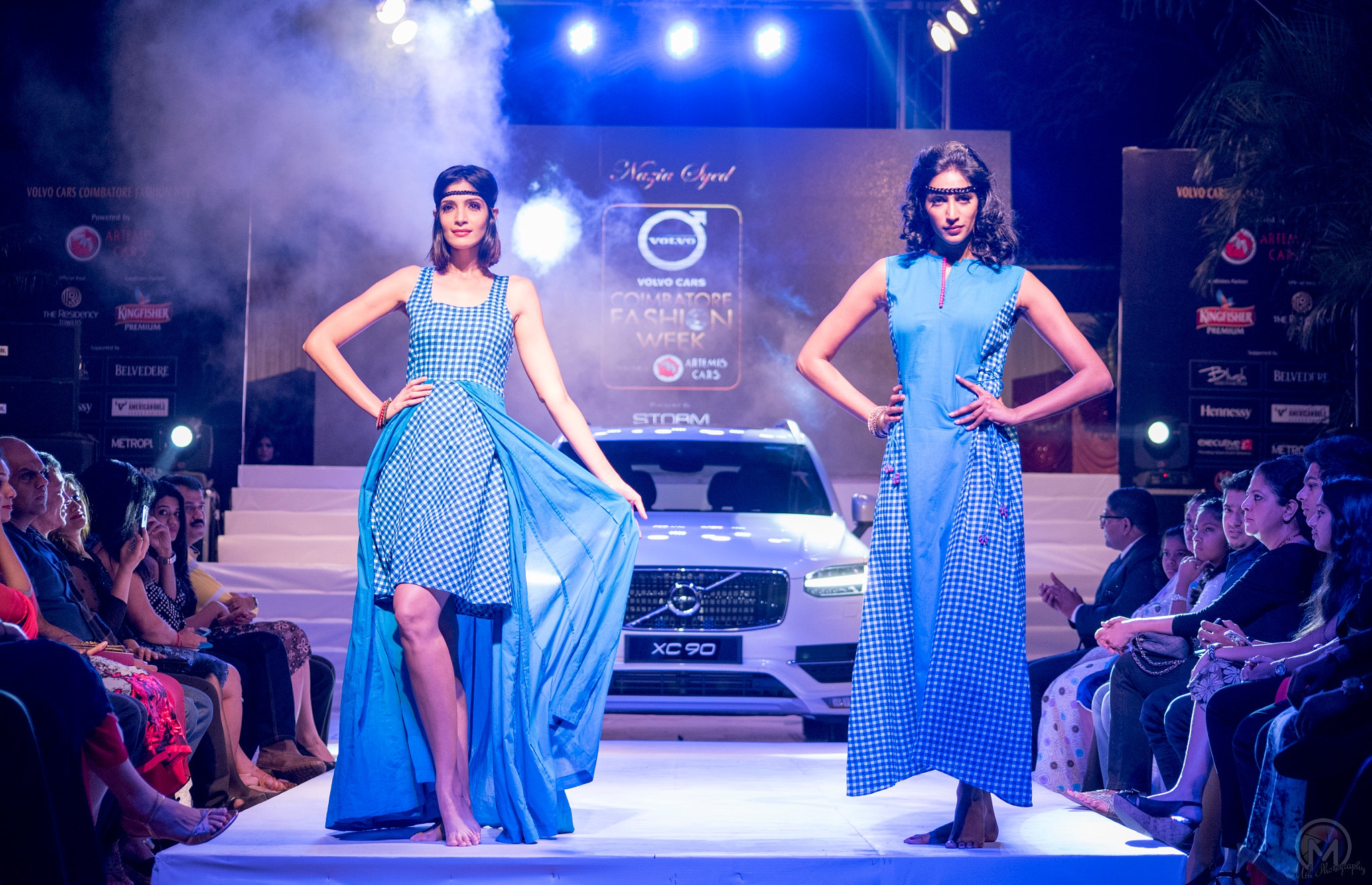 Sigma 70-300mm F4-5.6 APO DG Macro sample photo. Fashion show photography
