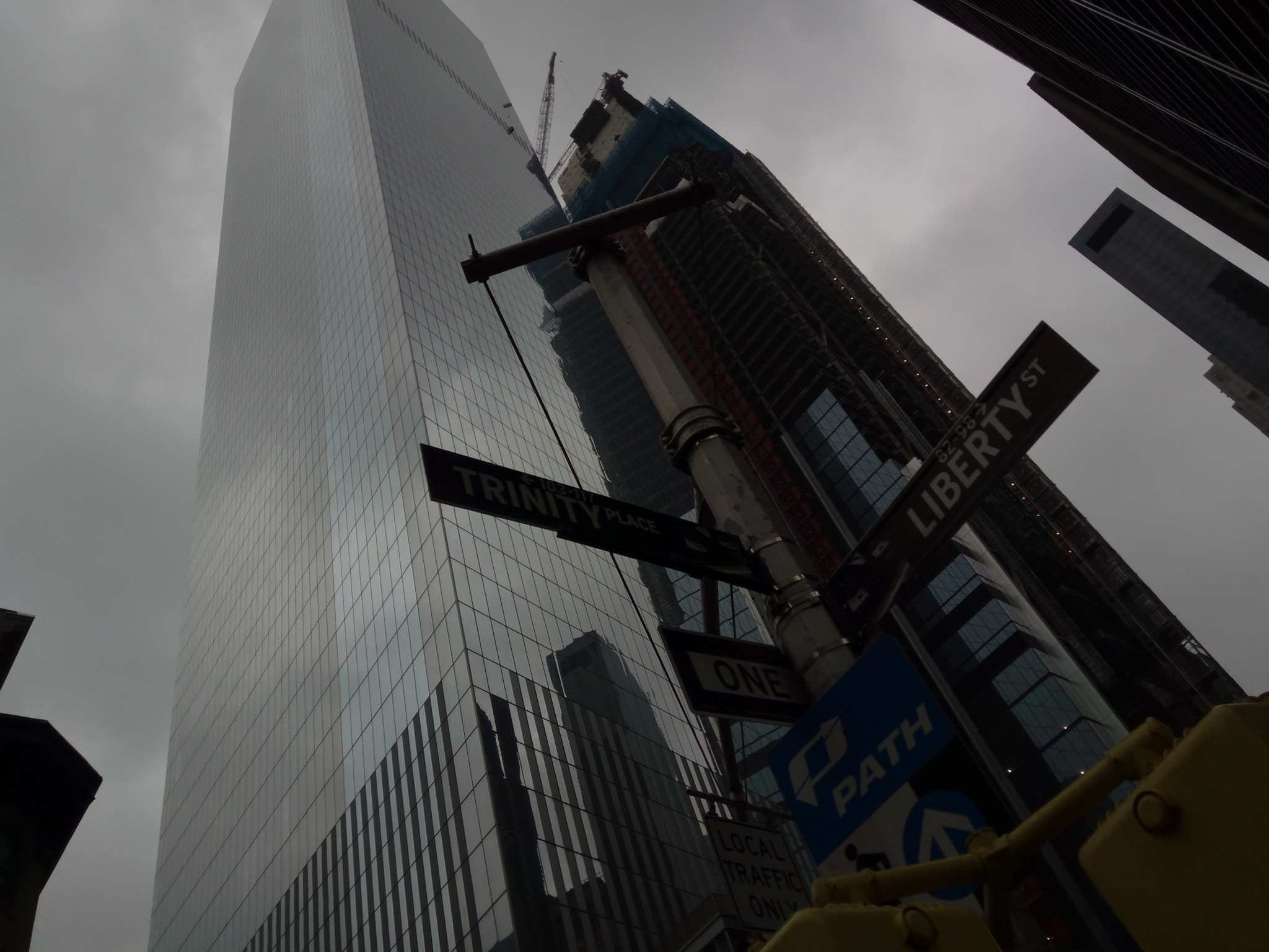 OPPO R7 sample photo. Gloomy day photography