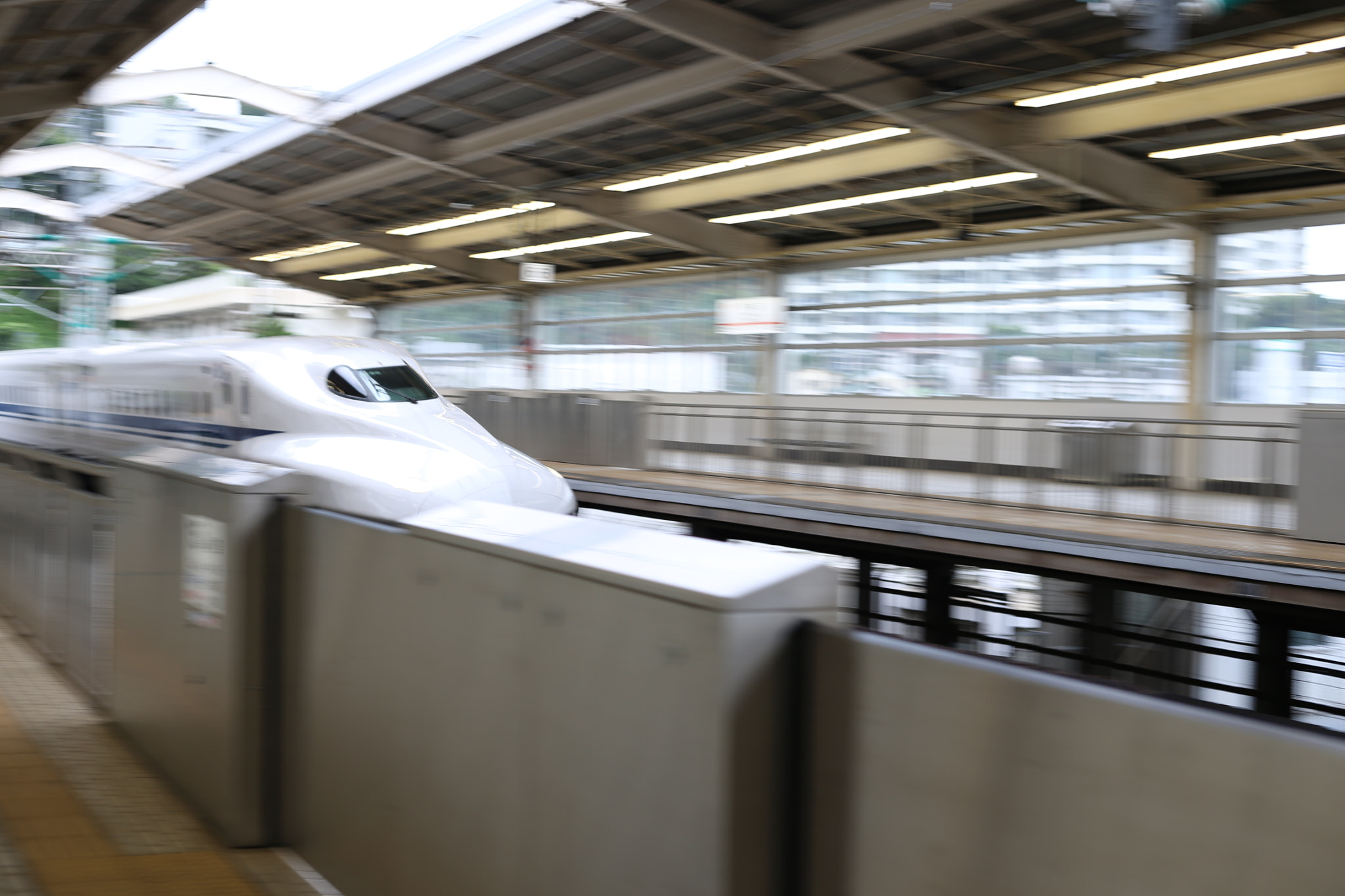 Canon EOS-1D X sample photo. Shinkansen photography