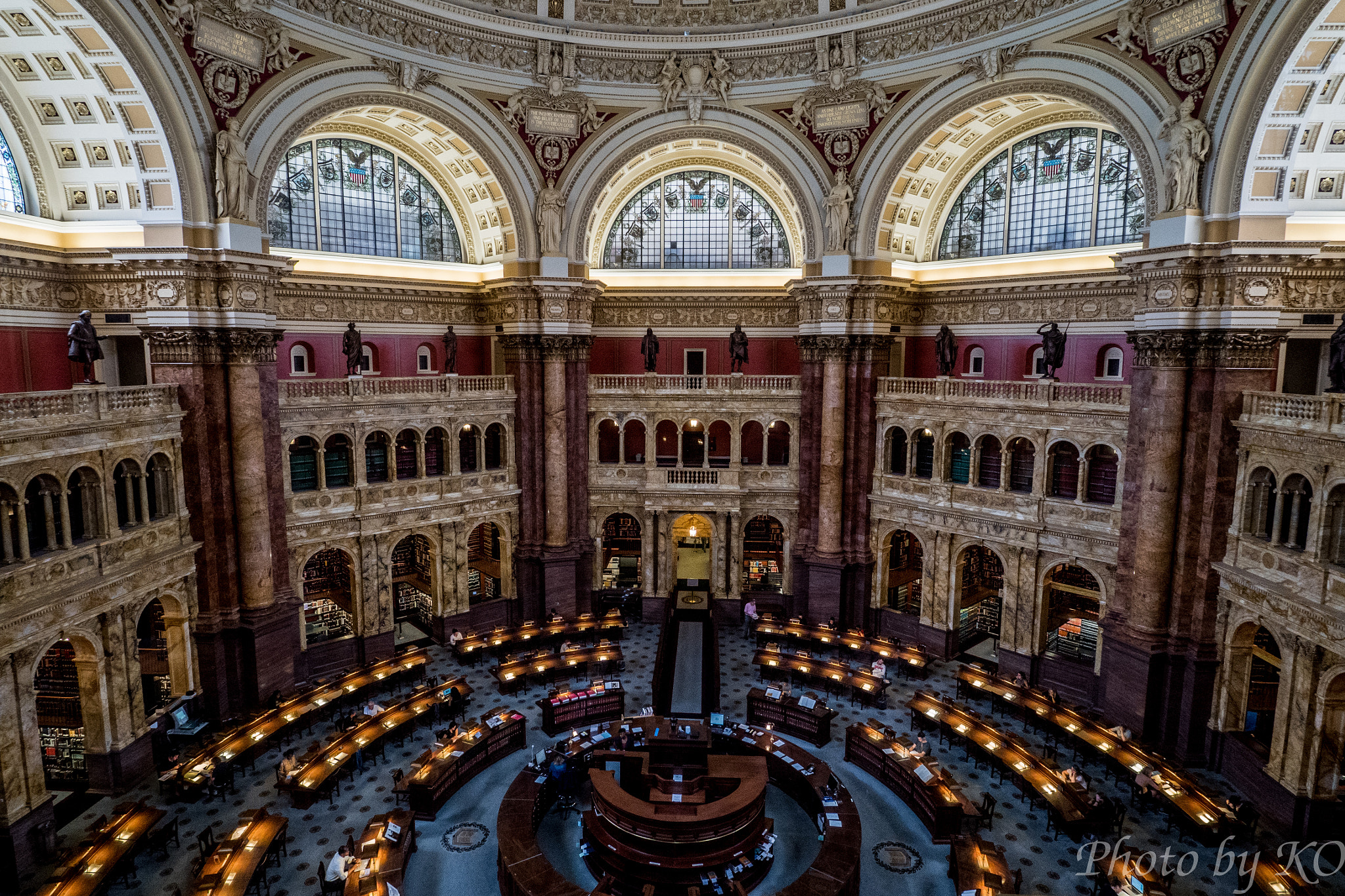 Olympus OM-D E-M5 II sample photo. Studying in the library of congress photography