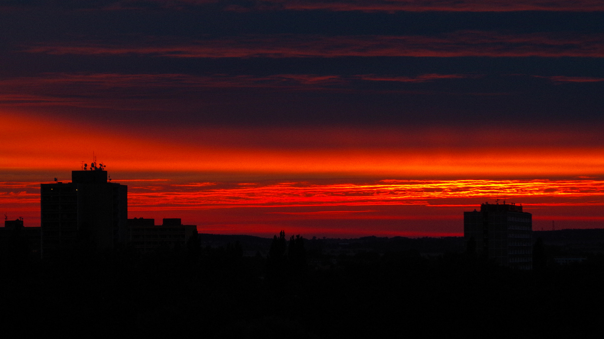 Sigma AF 10-20mm F4-5.6 EX DC sample photo. Bloody sunset photography
