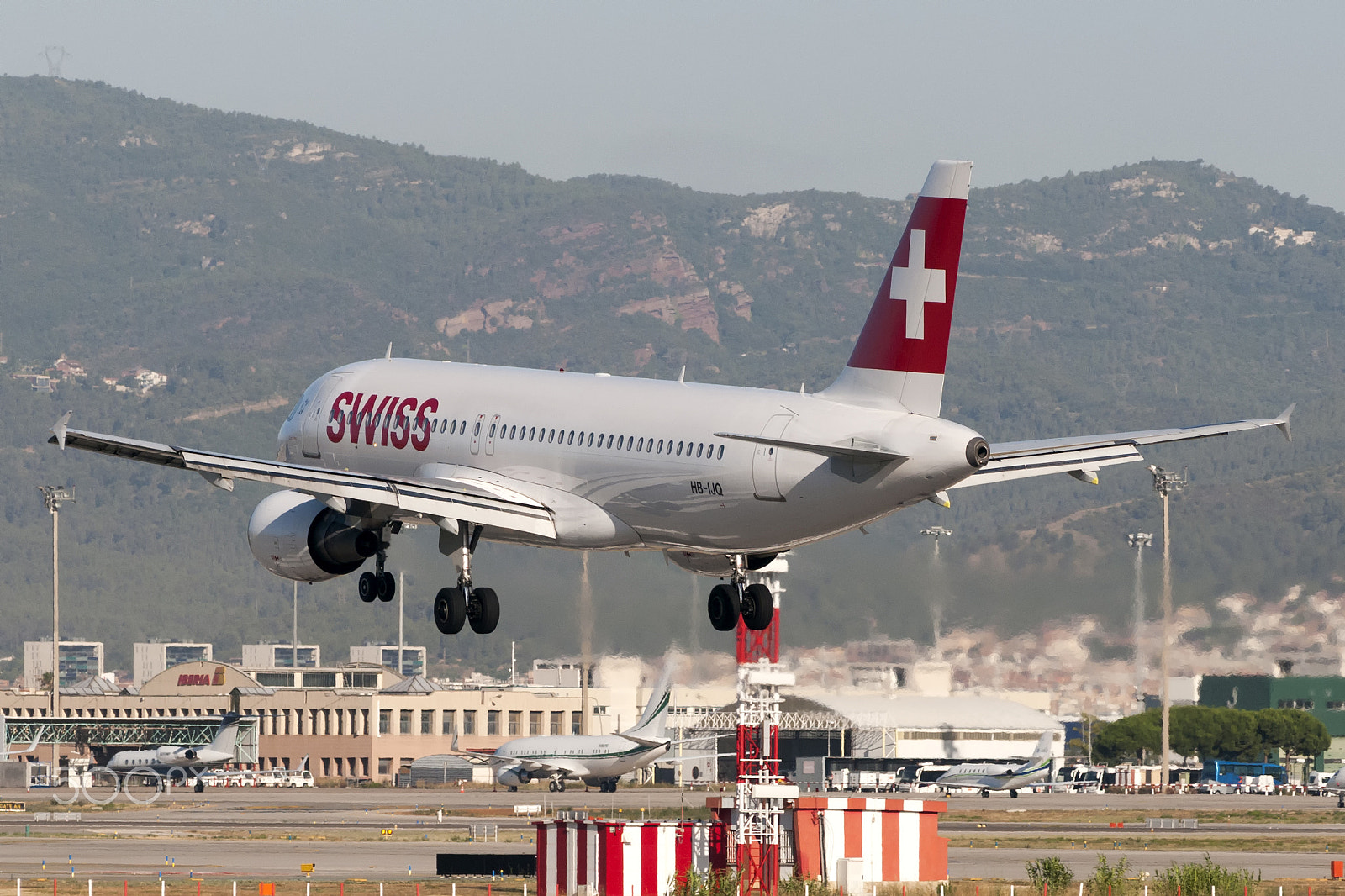 AF Zoom-Nikkor 80-200mm f/2.8 ED sample photo. Swiss a320-214 hb-ijq photography