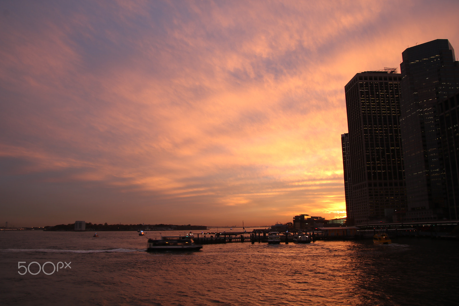 Canon EOS 750D (EOS Rebel T6i / EOS Kiss X8i) + Sigma 18-50mm f/2.8 Macro sample photo. Sunset photography