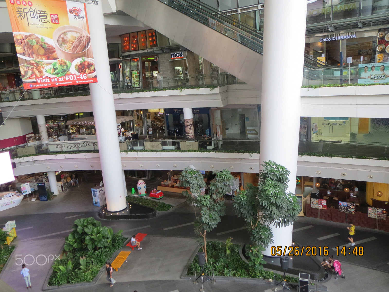 Canon PowerShot ELPH 530 HS (IXUS 510 HS / IXY 1) sample photo. Malls and architecture photography