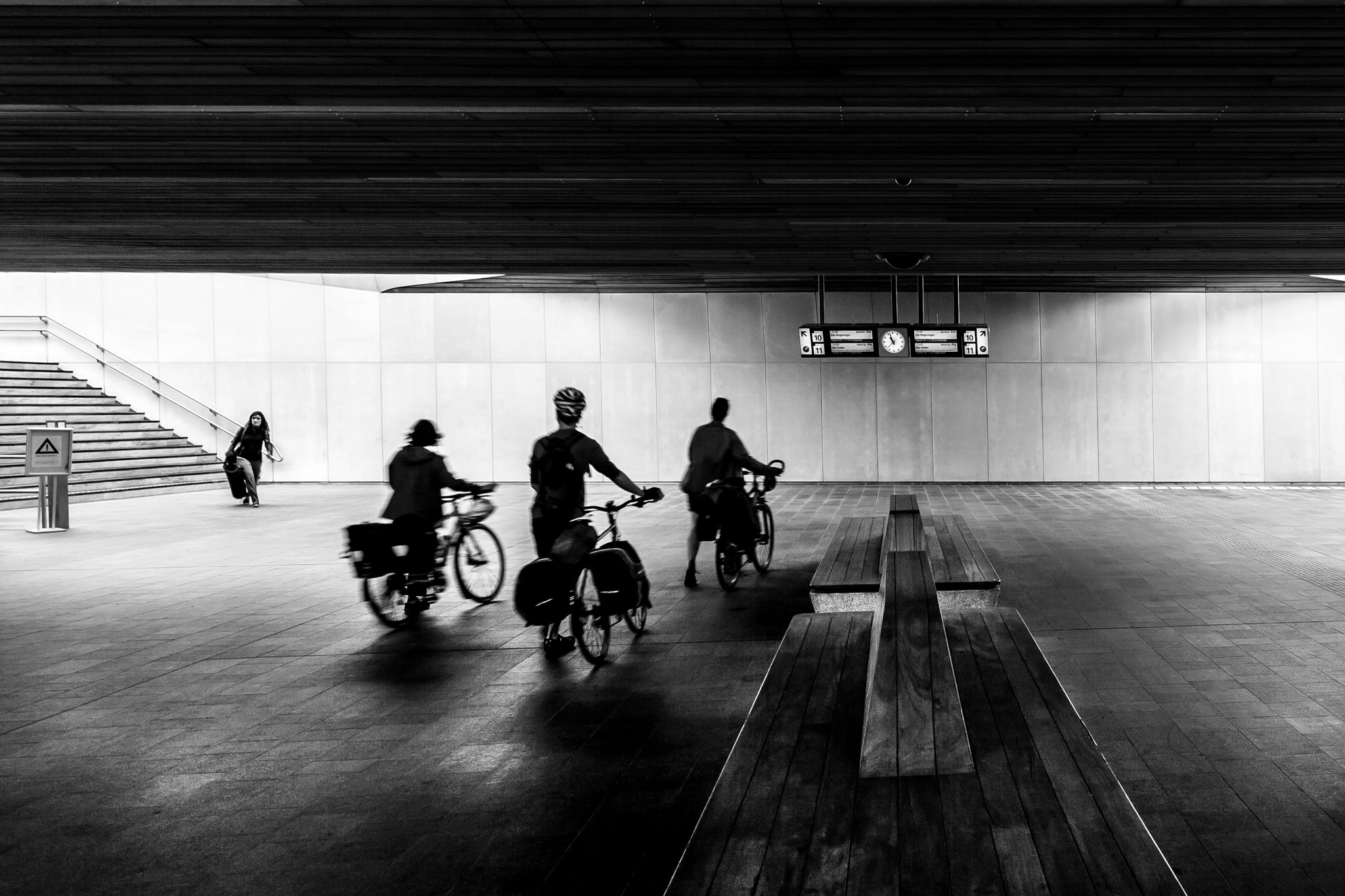 Canon EF 16-35mm F4L IS USM sample photo. "to the tracks...?!" photography