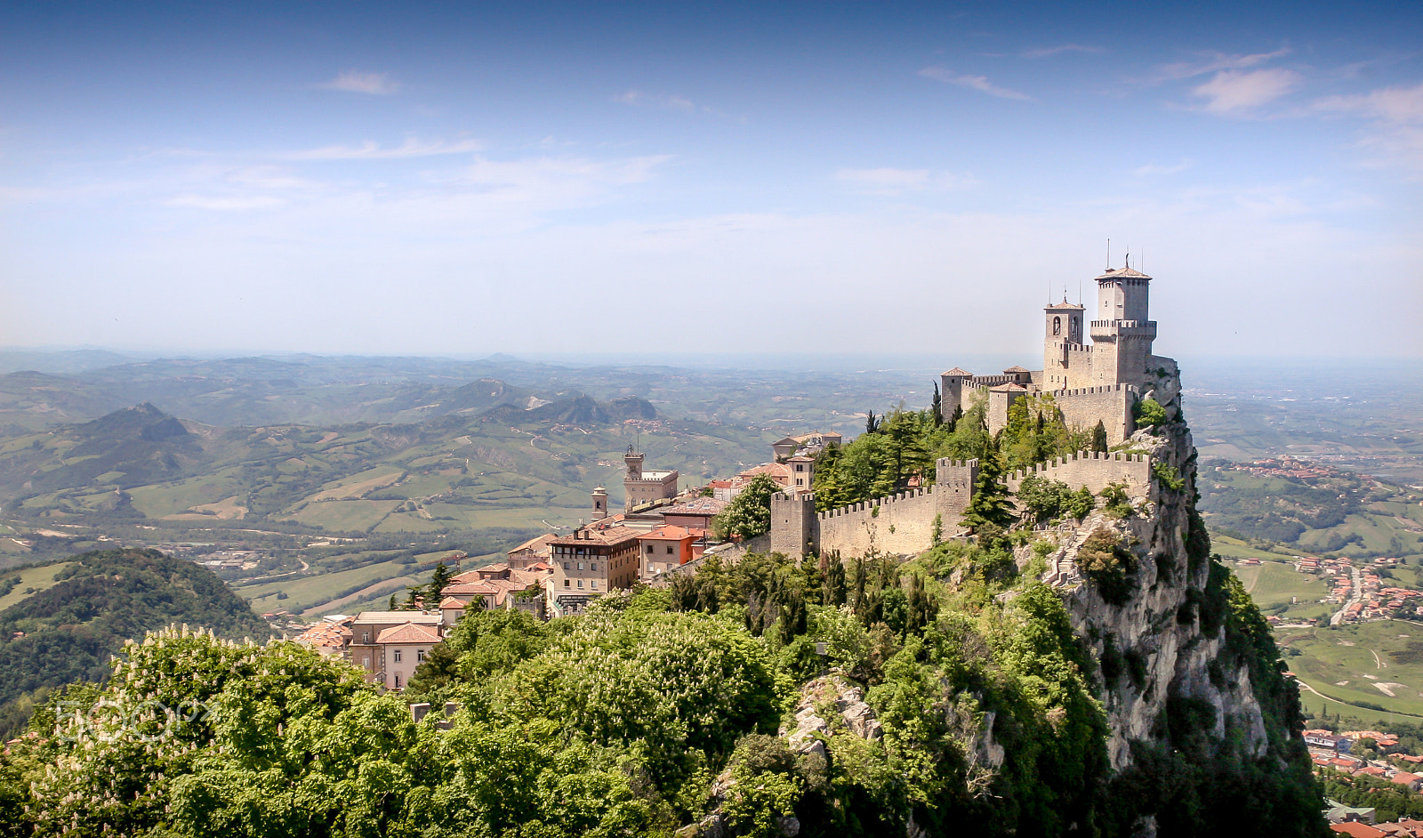 Canon EF 28-200mm F3.5-5.6 USM sample photo. Rocca guaita photography