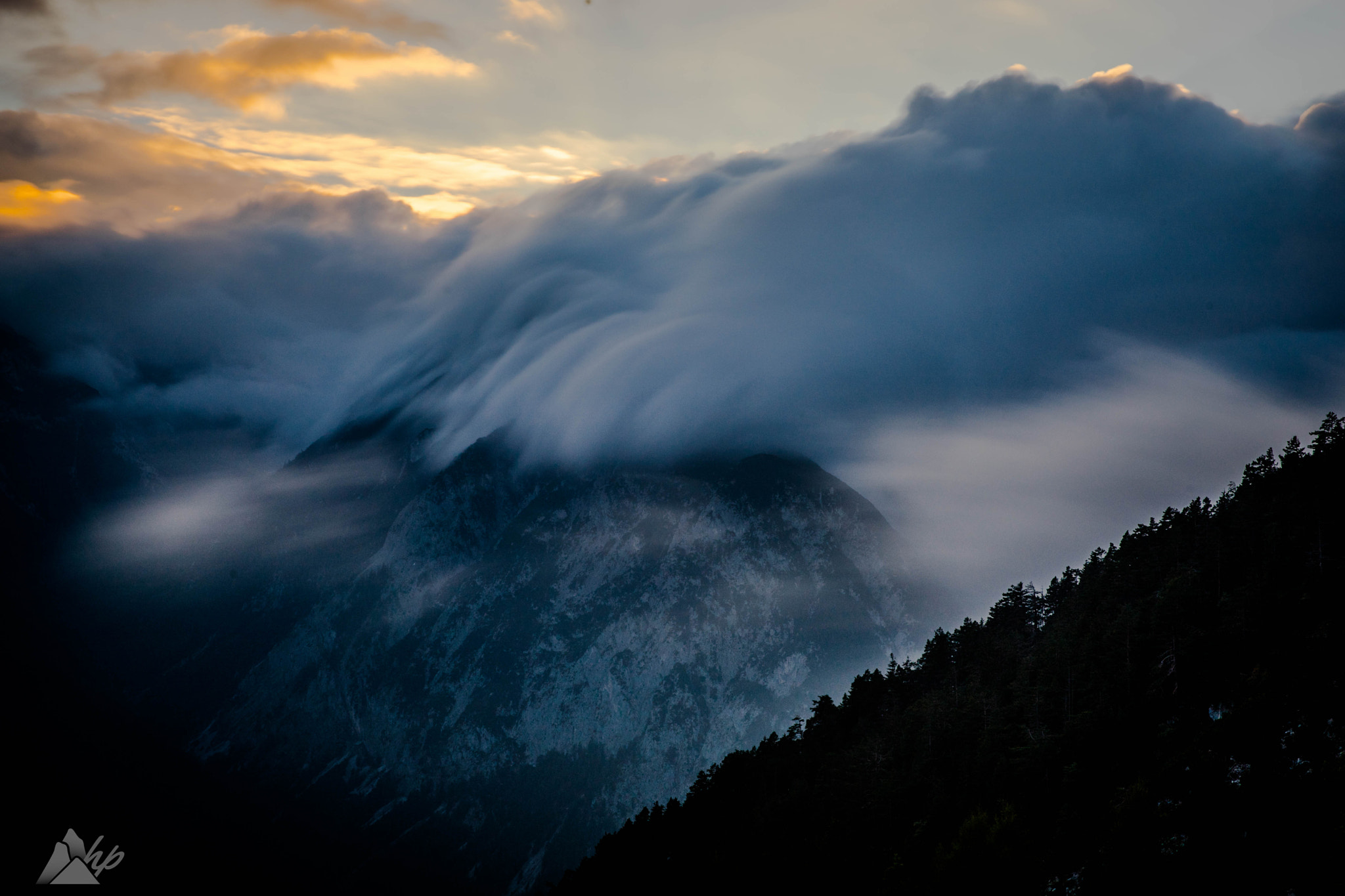 Canon EF 24-70mm F2.8L II USM sample photo. Big cloud photography