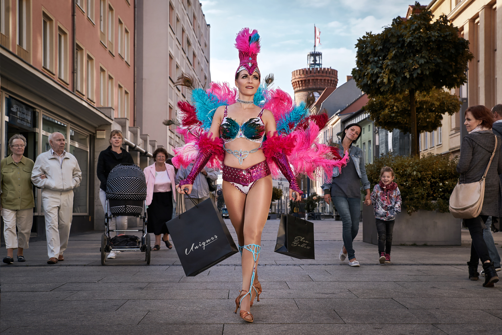 Sony a99 II + 24-70mm F2.8-2.8 SSM sample photo. Samba in a shopping mile photography