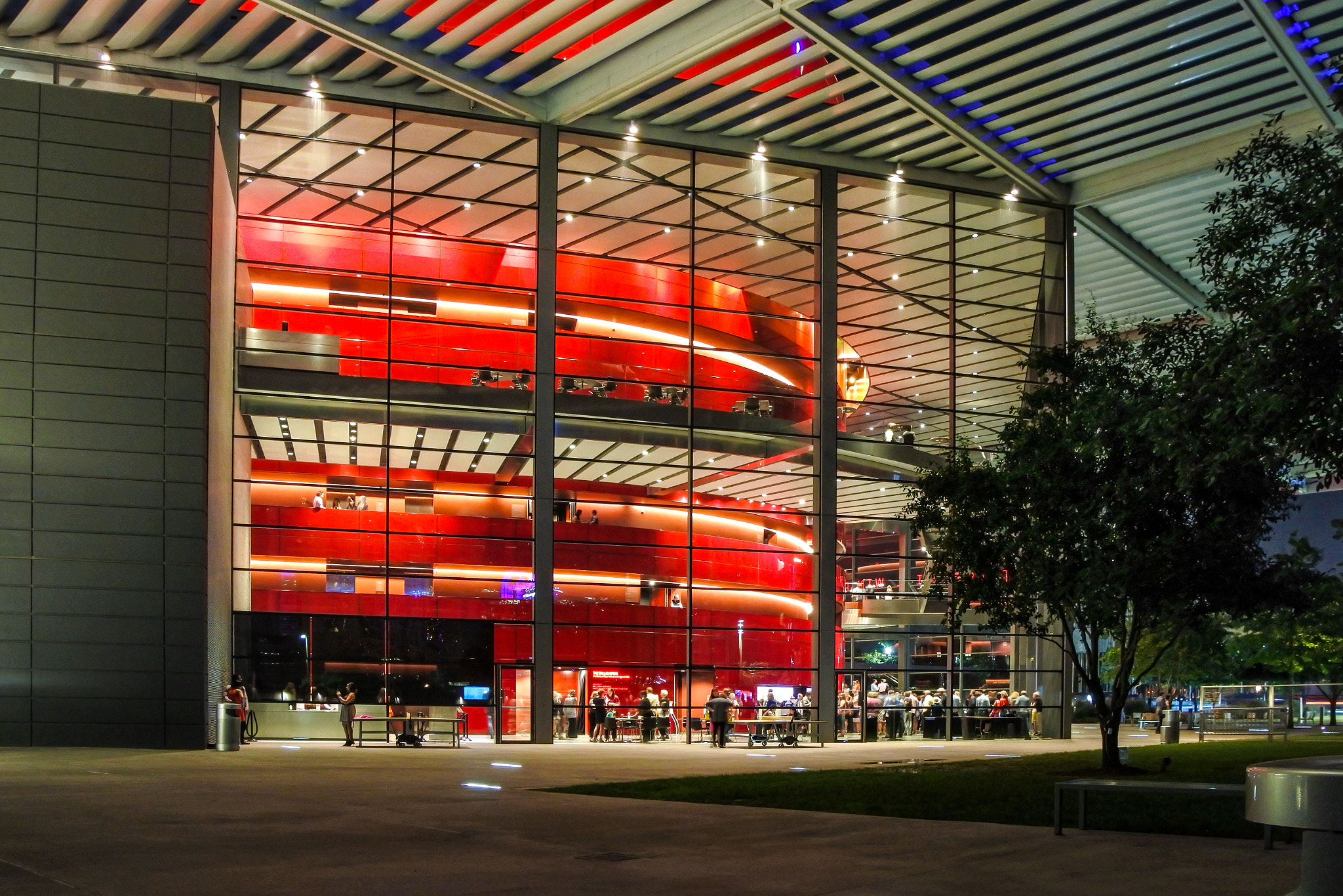 1 NIKKOR VR 10-100mm f/4-5.6 sample photo. Winspear opera house, dallas, tx photography