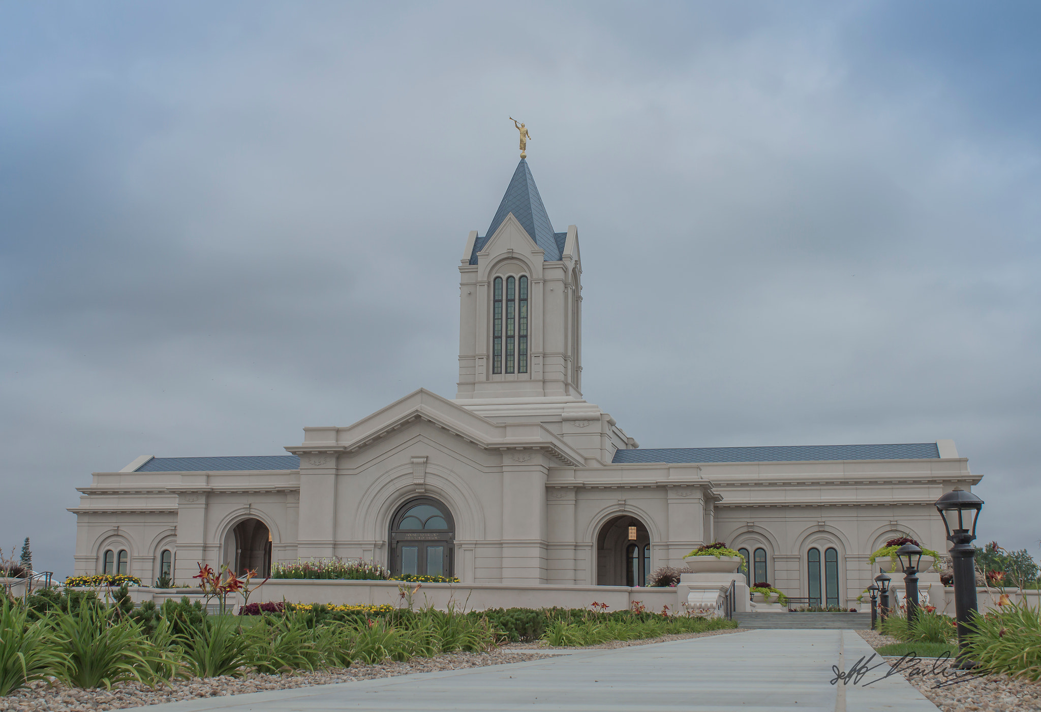 Canon EOS 700D (EOS Rebel T5i / EOS Kiss X7i) sample photo. Fort collins temple photography