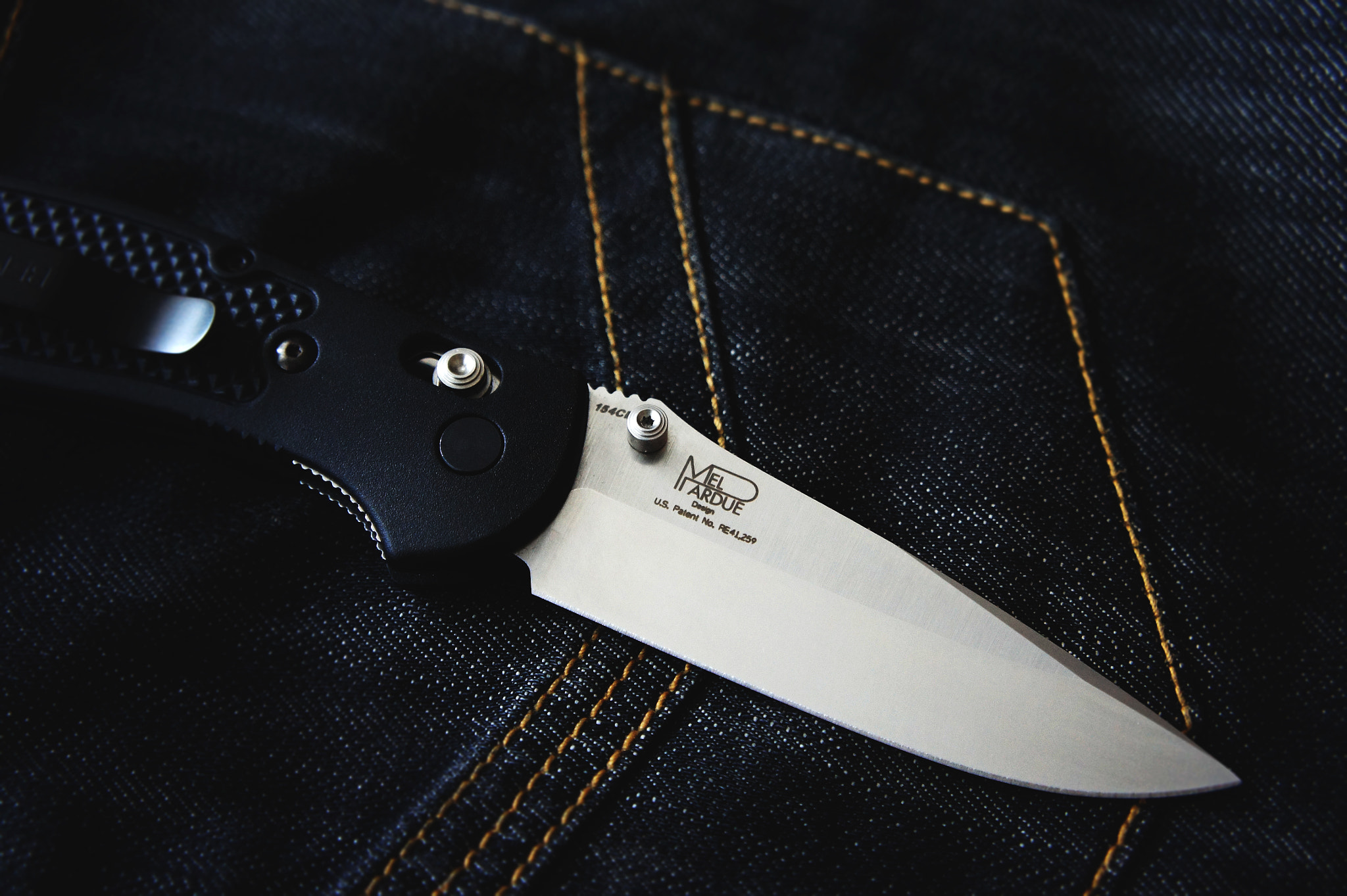 Sony Alpha NEX-3 + Sony E 18-55mm F3.5-5.6 OSS sample photo. Benchmade photography