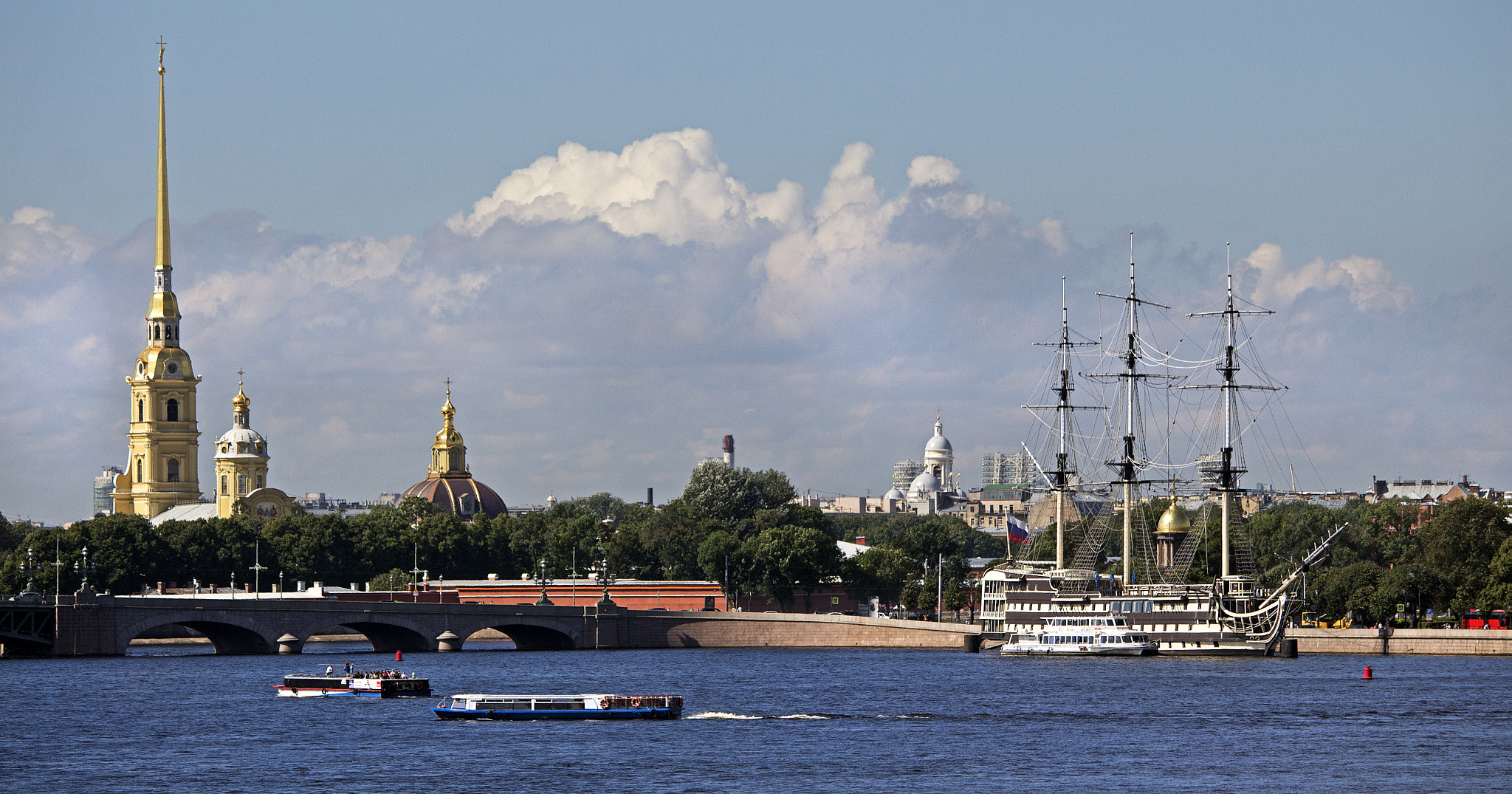 Canon EF-S 55-250mm F4-5.6 IS STM sample photo. St petersburg photography