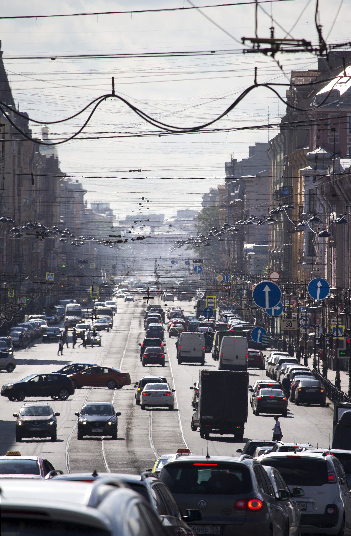 Canon EF-S 55-250mm F4-5.6 IS STM sample photo. St petersburg streets photography