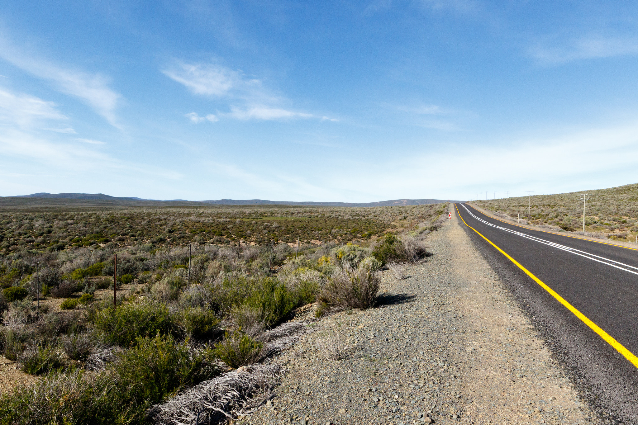 Canon EOS 7D Mark II sample photo. Road from sutherland south africa to tankwa karoo national park photography