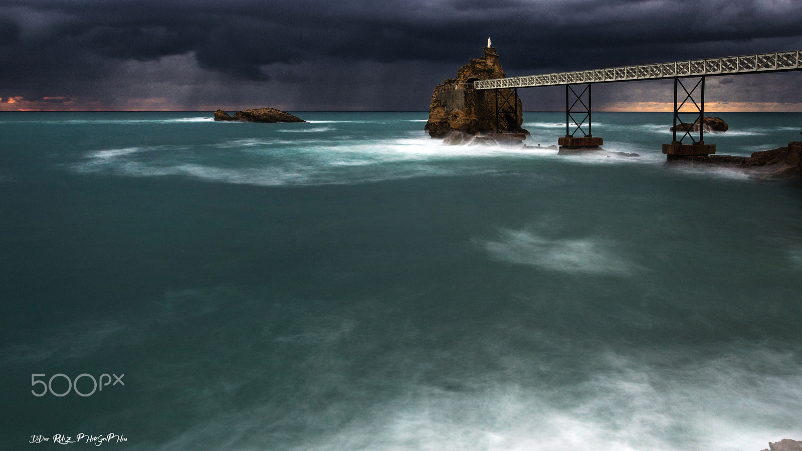 10-20mm F3.5 sample photo. Rocher de la vierge photography