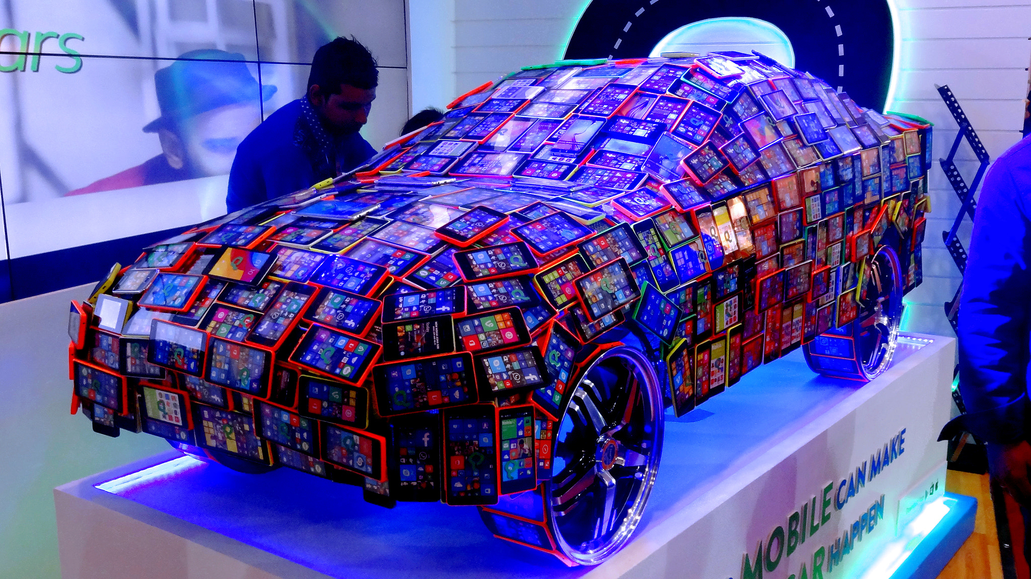 Sony Cyber-shot DSC-HX7V sample photo. Lumia car photography